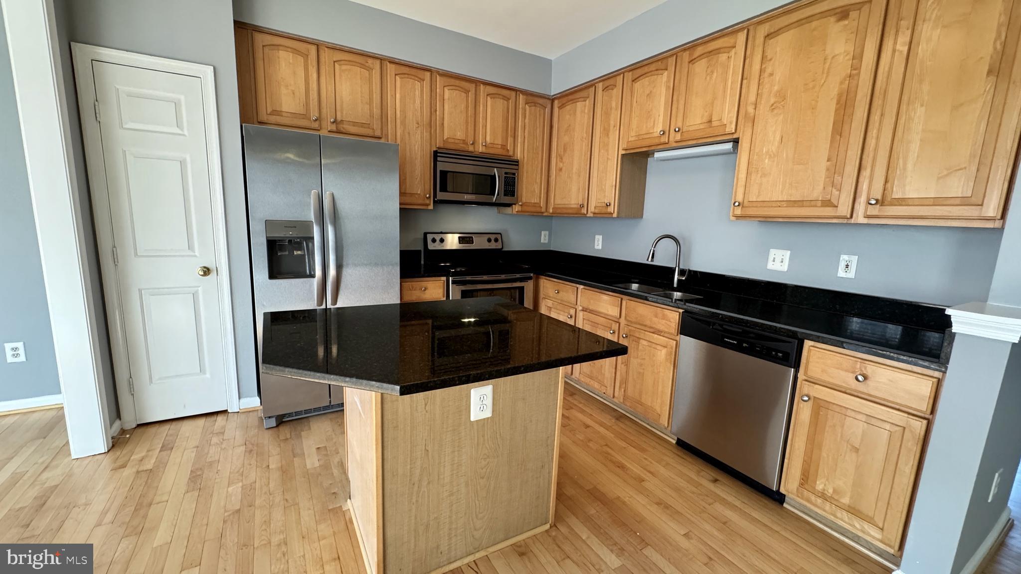 ASHBURN FARM - Residential