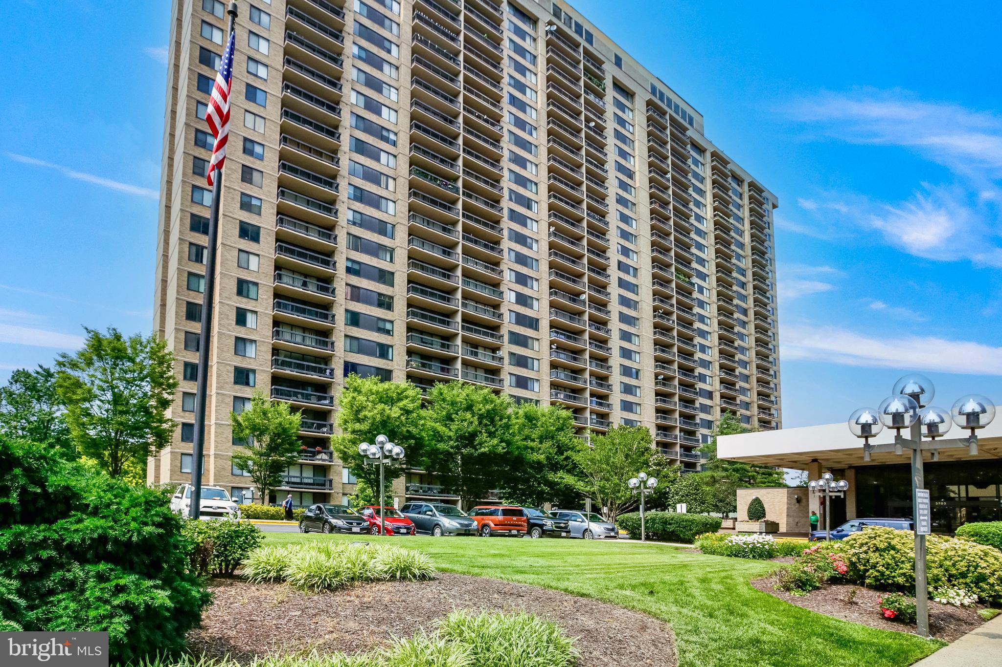 A Fully Renovated Corner Unit in the Heart of Skyline: Located in the well-established Skyline community of Falls Church, this beautifully updated 3-bedroom, 2-bath corner condo offers over 1,800 square feet of light-filled living space with a functional layout, generous room sizes, and floor-to-ceiling windows throughout. Positioned on the second floor of the amenity-rich Skyline Plaza, the home has been thoughtfully renovated from top to bottom—offering a modern, turnkey living experience in a prime commuter location just minutes from Washington, D.C., the Pentagon, and Amazon HQ2.
The welcoming foyer opens to an expansive living and dining area with new wide-plank flooring and freshly painted walls in a designer neutral palette. Floor-to-ceiling windows flood the space with natural light and provide urban views. The adjacent enclosed balcony—accessible from both the living room and third bedroom—serves as a flexible extension of the living area, ideal for a home office, fitness nook, or sunny breakfast retreat.
The kitchen has been fully remodeled with quartz countertops, custom white shaker cabinetry, stainless steel appliances, a sleek tile backsplash, and updated lighting. There’s plenty of room for casual dining, and the layout flows seamlessly into the main living spaces for everyday ease. The spacious primary suite is tucked away for privacy and features a walk-in closet and a completely renovated en-suite bath with a modern vanity, updated fixtures, and contemporary tilework. Two additional bedrooms share a refreshed full hall bath—perfect for guests or additional household members.
Skyline Plaza is a secure, full-service high-rise offering resort-style amenities, including 24-hour front desk and security, on-site management, a fitness center, an outdoor pool and sun deck, a rooftop party room with panoramic views of the D.C. skyline, game and billiard rooms, a convenience store, and salon. Condo fees cover all utilities—electric, water, gas, heating, and cooling—streamlining monthly expenses. Laundry rooms are conveniently located on every floor, and garage parking is available.
Outside your door, enjoy the convenience of Skyline’s vibrant retail corridor with Harris Teeter, Target, Starbucks, and a variety of international restaurants within walking distance. Nearby destinations such as Seven Corners, Bailey’s Crossroads, Shirlington Village, Old Town Alexandria, and Ballston Quarter offer even more shopping, dining, and entertainment options.
Commuters will appreciate direct access to I-395, Route 7, and Route 50, making it easy to reach Arlington, D.C., and surrounding areas. Multiple Metrobus stops are just steps from the building, with connections to Metrorail stations including Ballston, Pentagon, and King Street. Reagan National Airport is also within easy reach for business and leisure travel.
3701 S George Mason Dr #205N presents a rare opportunity for fully renovated, spacious 3-bedroom living in a secure, amenity-rich building with unbeatable access to the best of Northern Virginia and the D.C. metro area. Stylish, convenient, and move-in ready—this is urban living at its best.