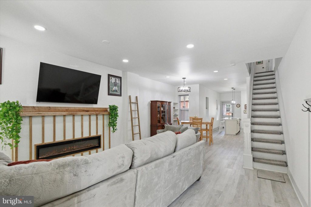 Photo of 909 E Orange Street, LANCASTER, PA 17602 (MLS # PALA2074522)