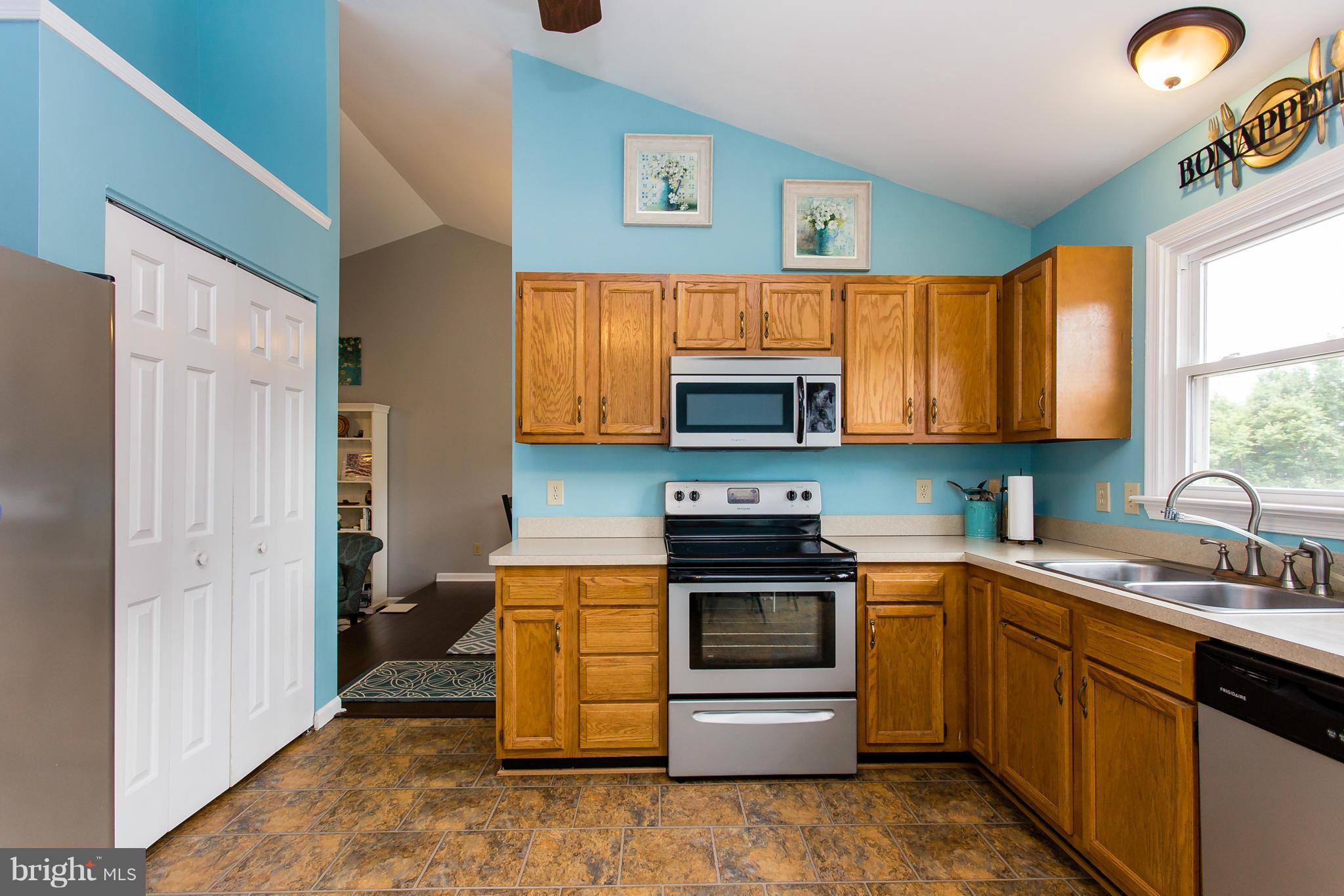 MAPLE GROVE - Residential