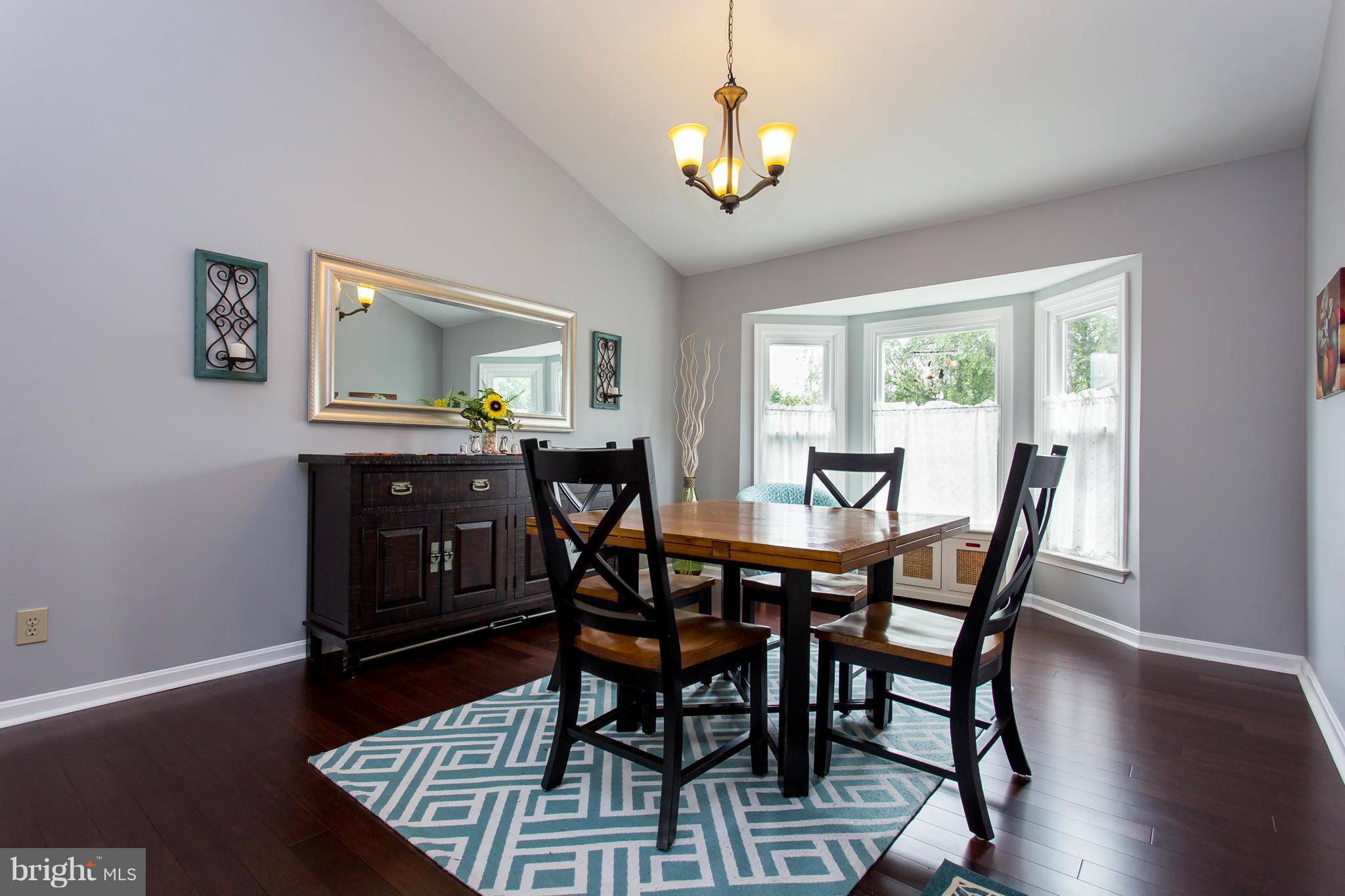 MAPLE GROVE - Residential