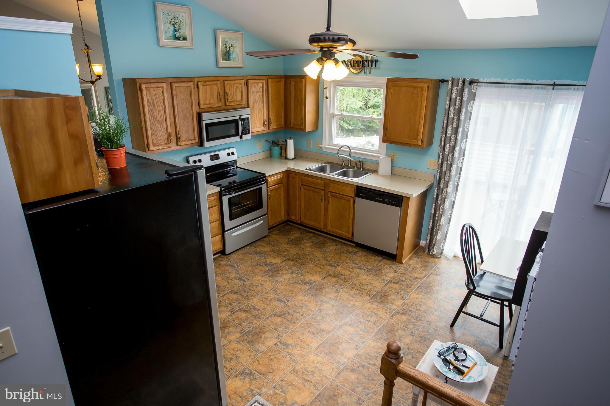 MAPLE GROVE - Residential