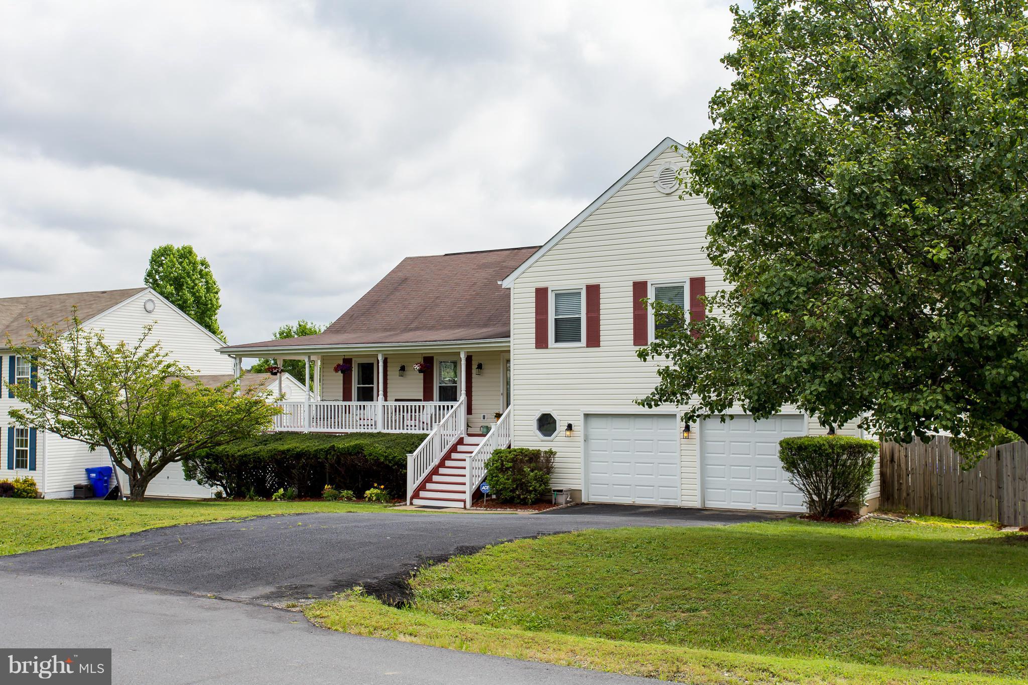 MAPLE GROVE - Residential