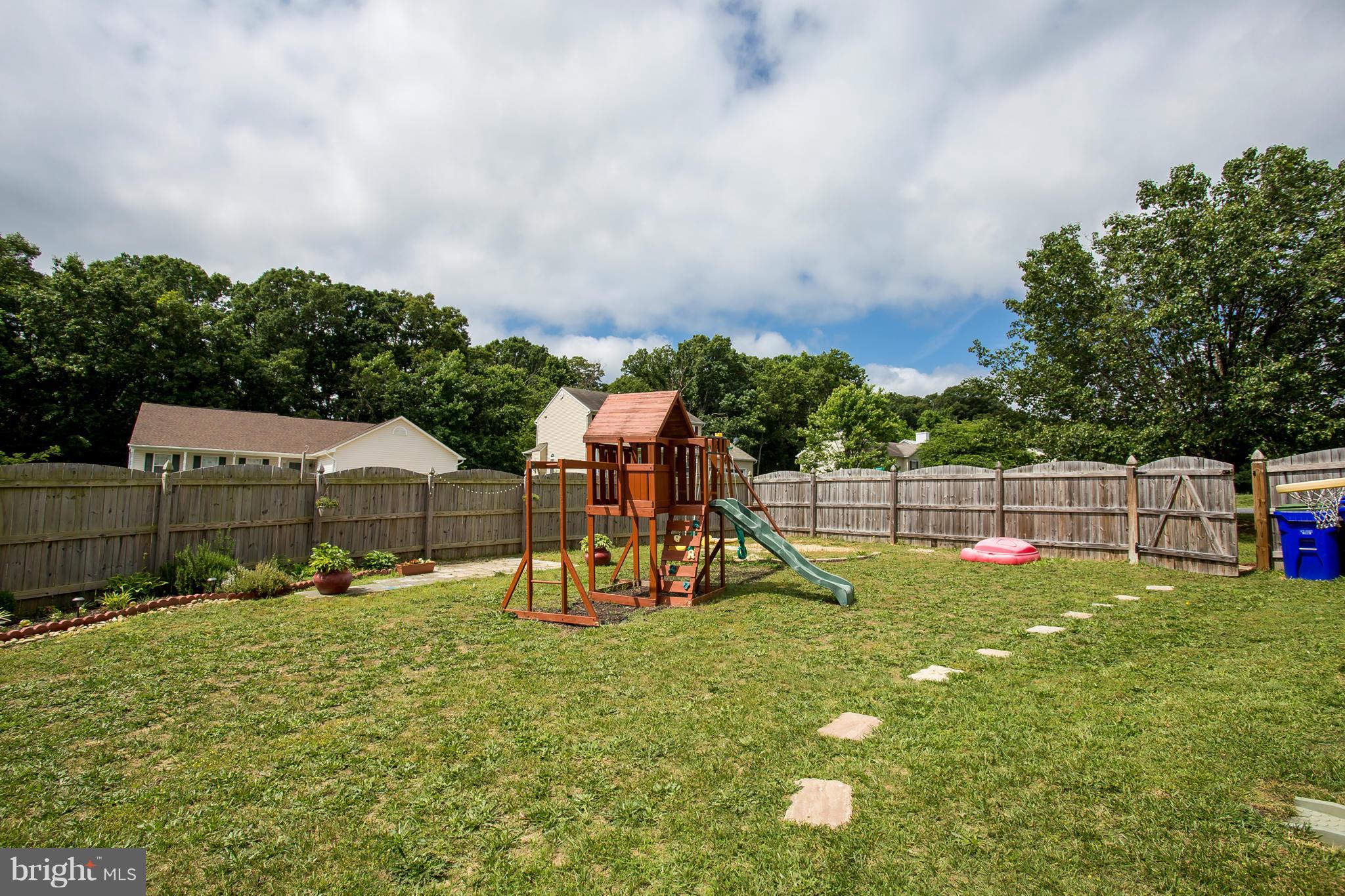 MAPLE GROVE - Residential