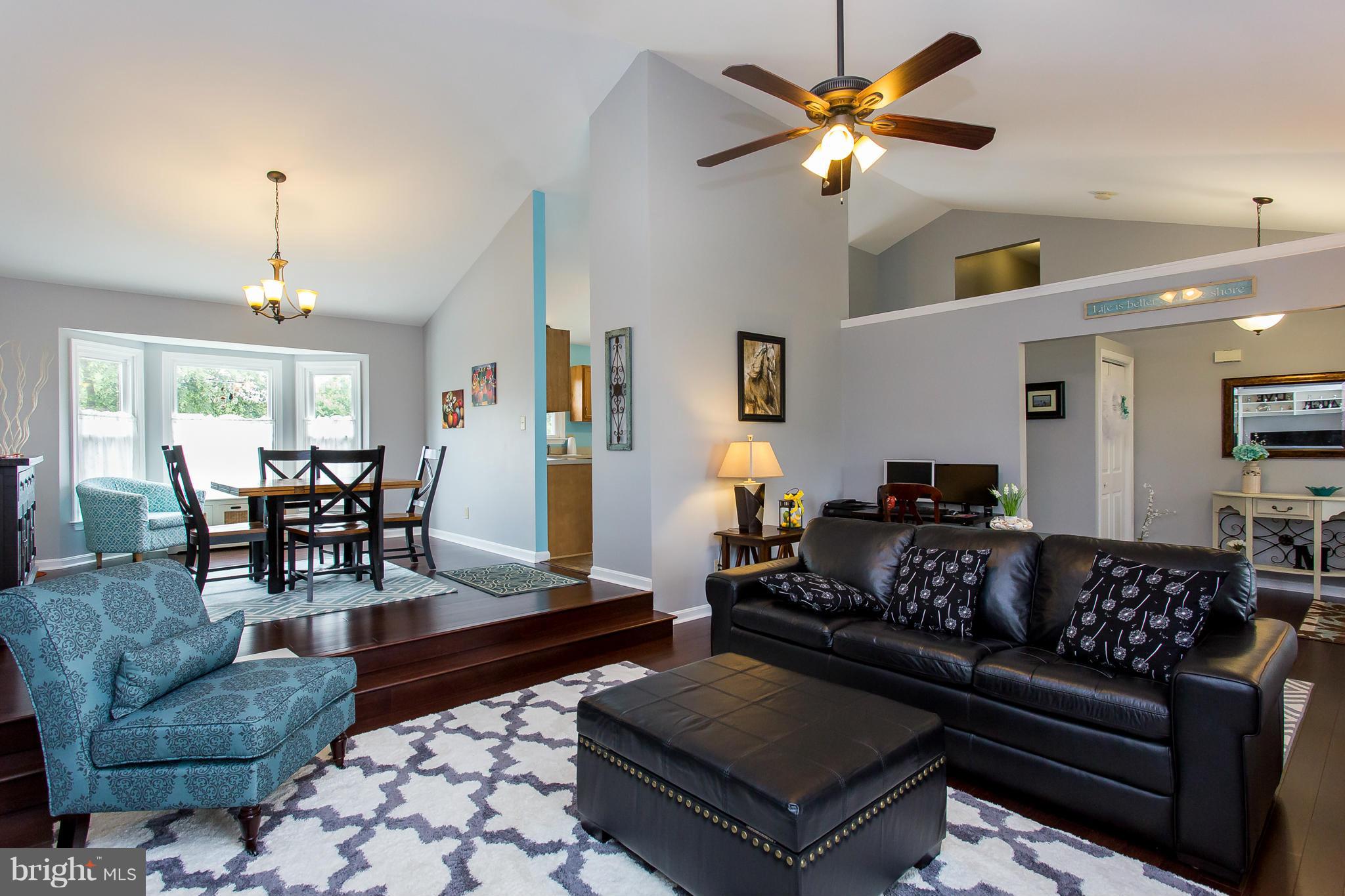 MAPLE GROVE - Residential