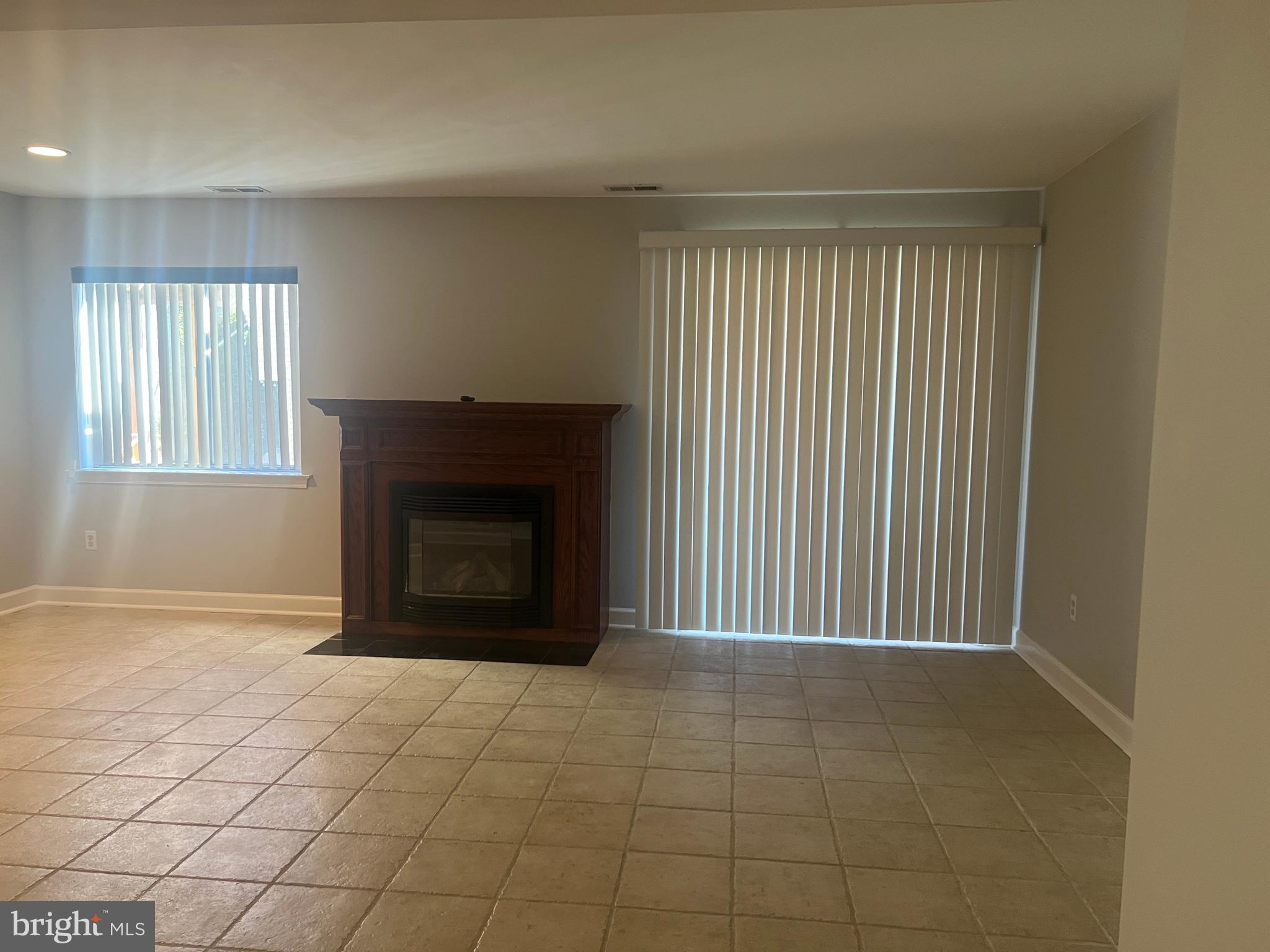 PATRIOTS RIDGE - Residential Lease