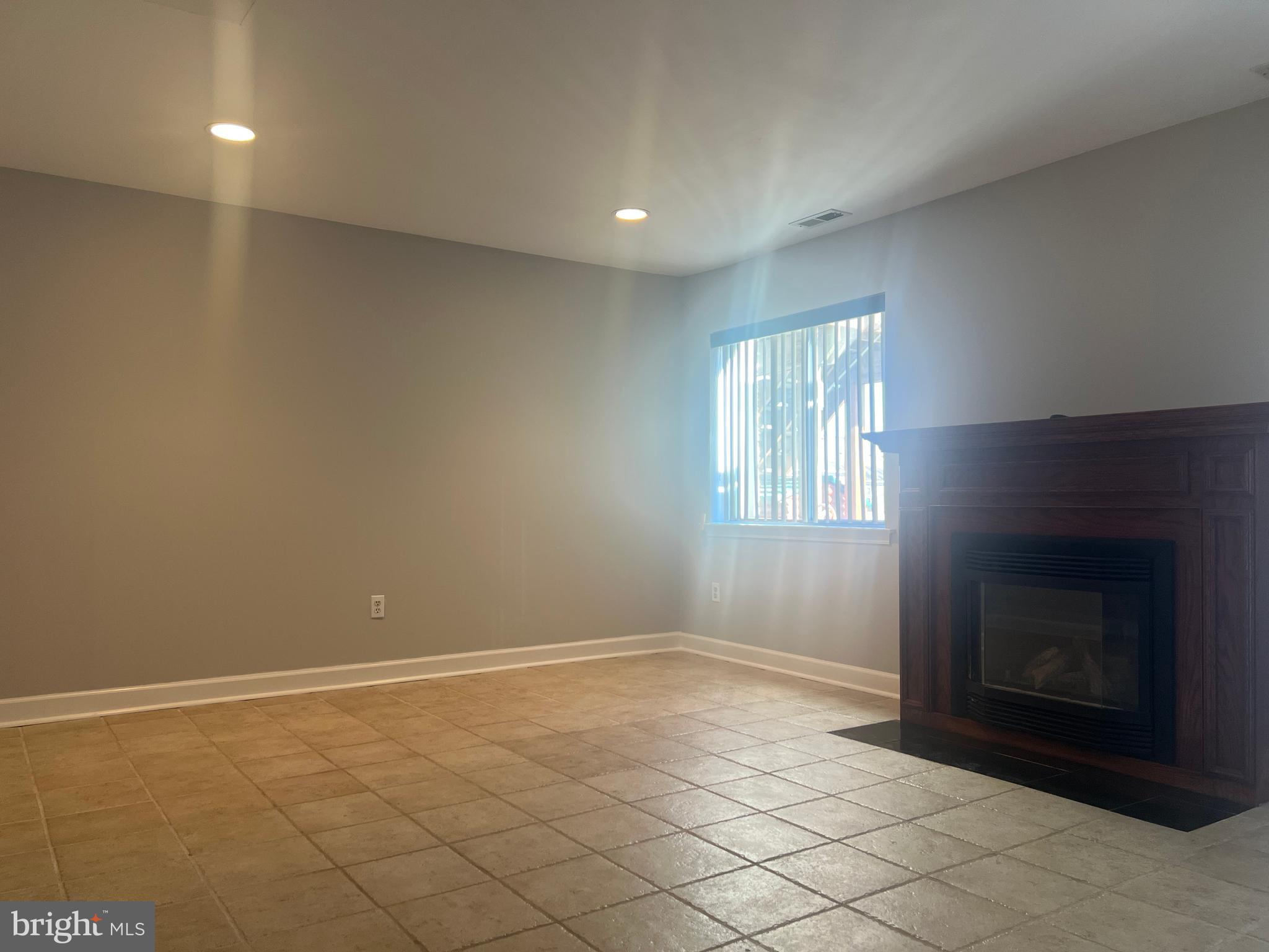 PATRIOTS RIDGE - Residential Lease