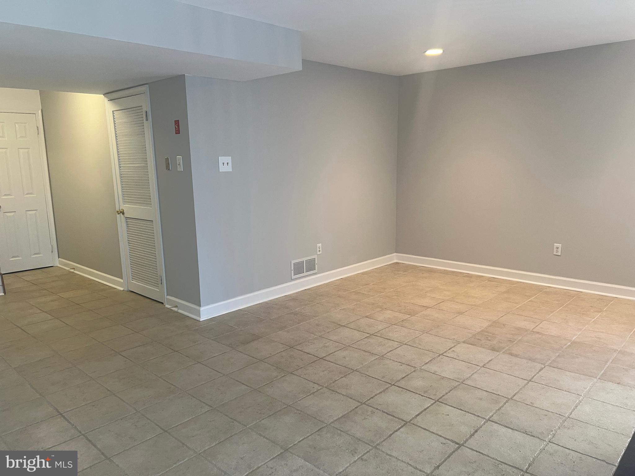 PATRIOTS RIDGE - Residential Lease