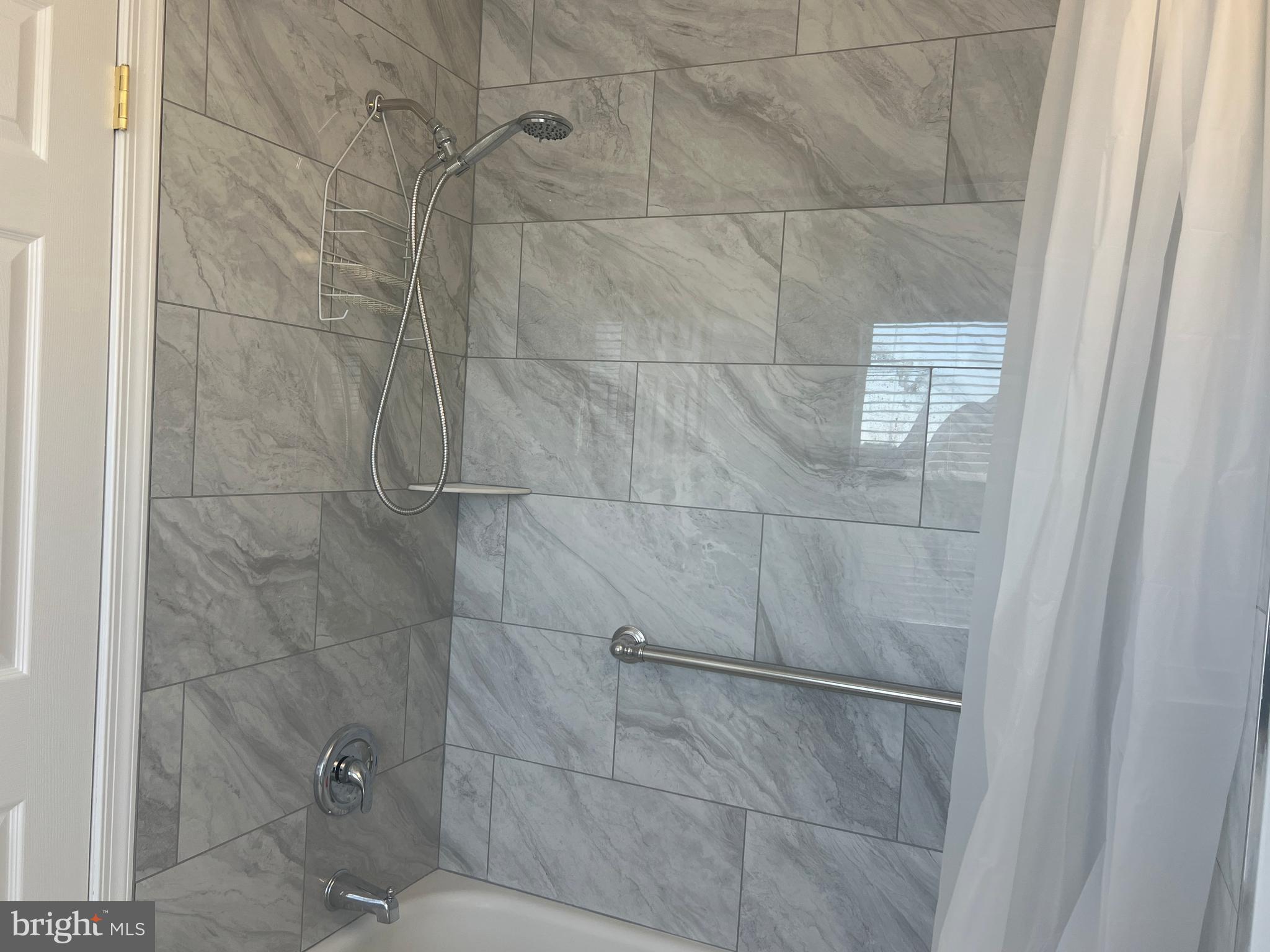 PATRIOTS RIDGE - Residential Lease