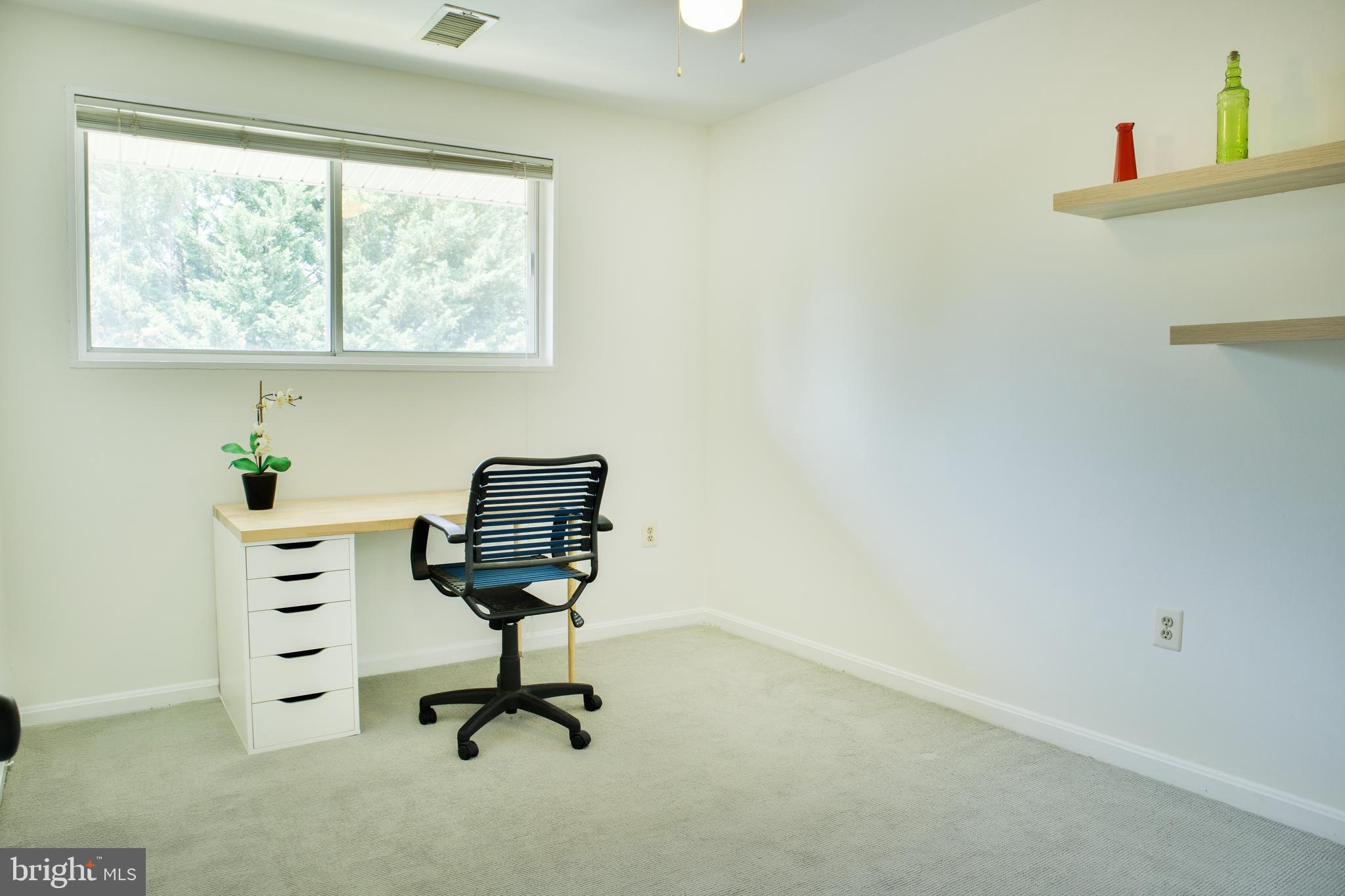 KALMIA LEE CONDO - Residential