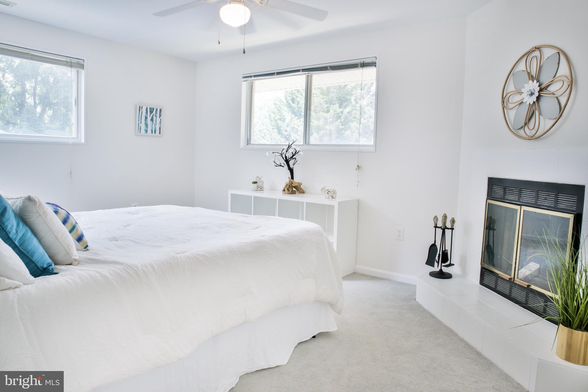 KALMIA LEE CONDO - Residential