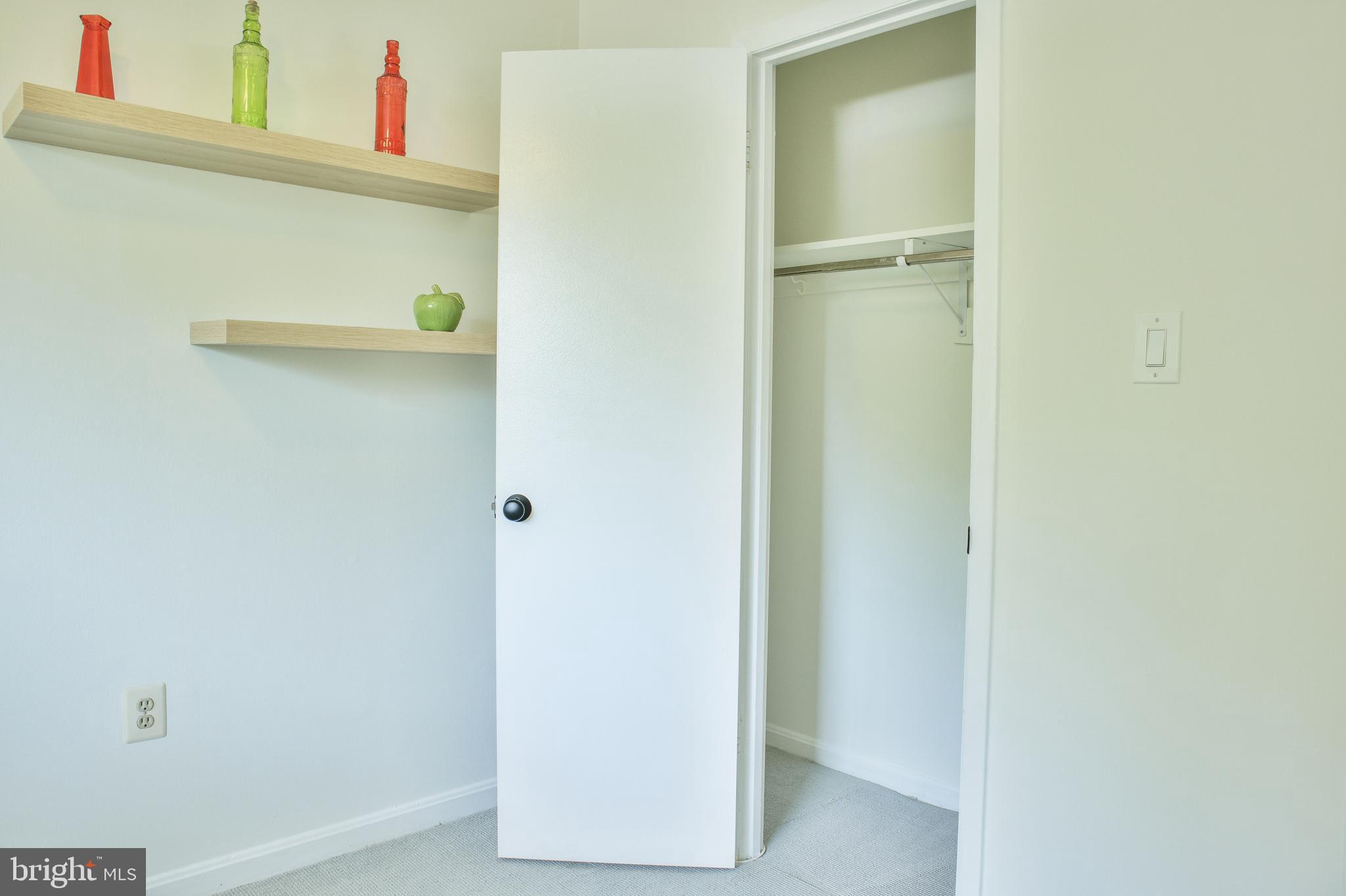 KALMIA LEE CONDO - Residential