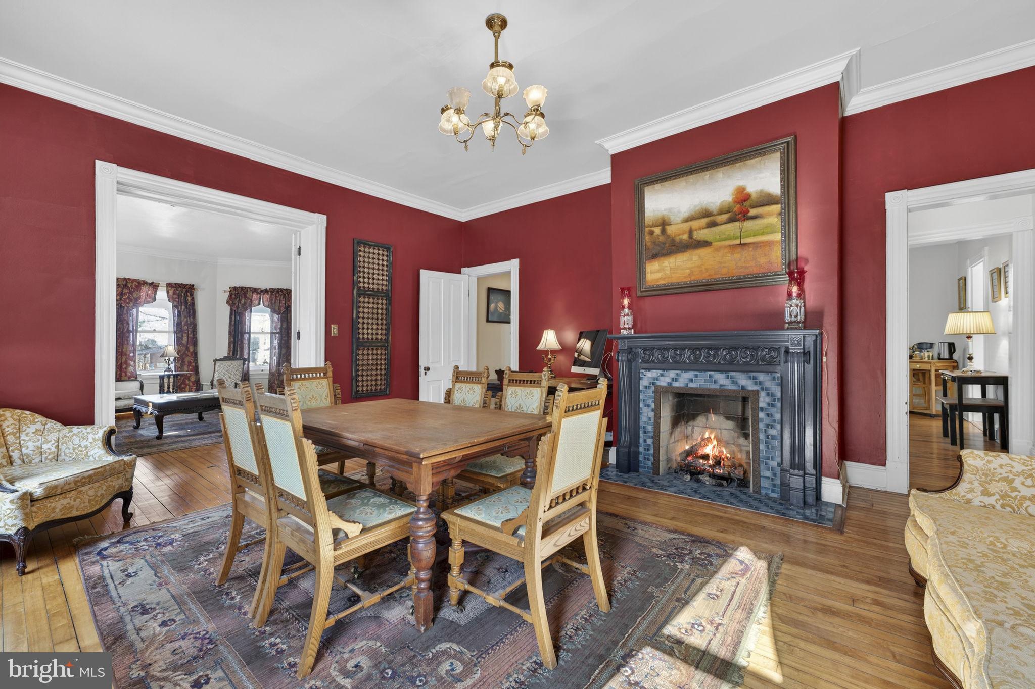 HISTORIC CHARLES TOWN - Residential