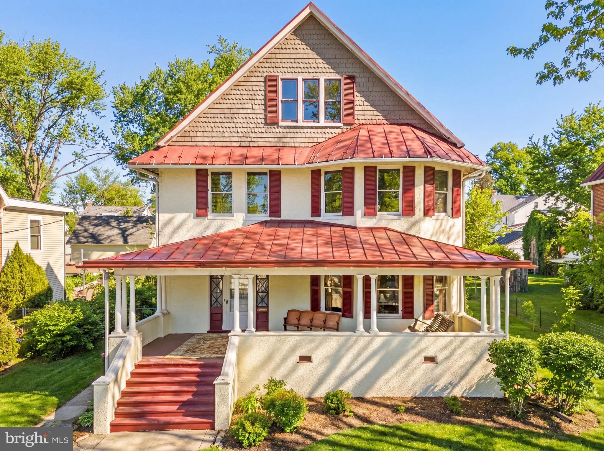 HISTORIC CHARLES TOWN - Residential