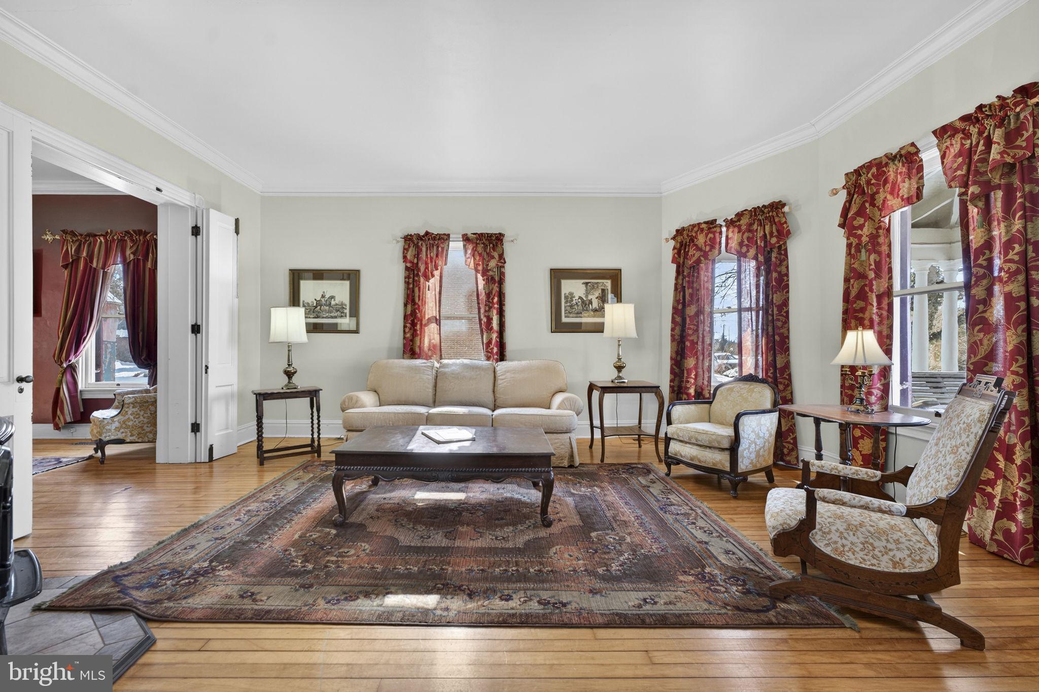 HISTORIC CHARLES TOWN - Residential