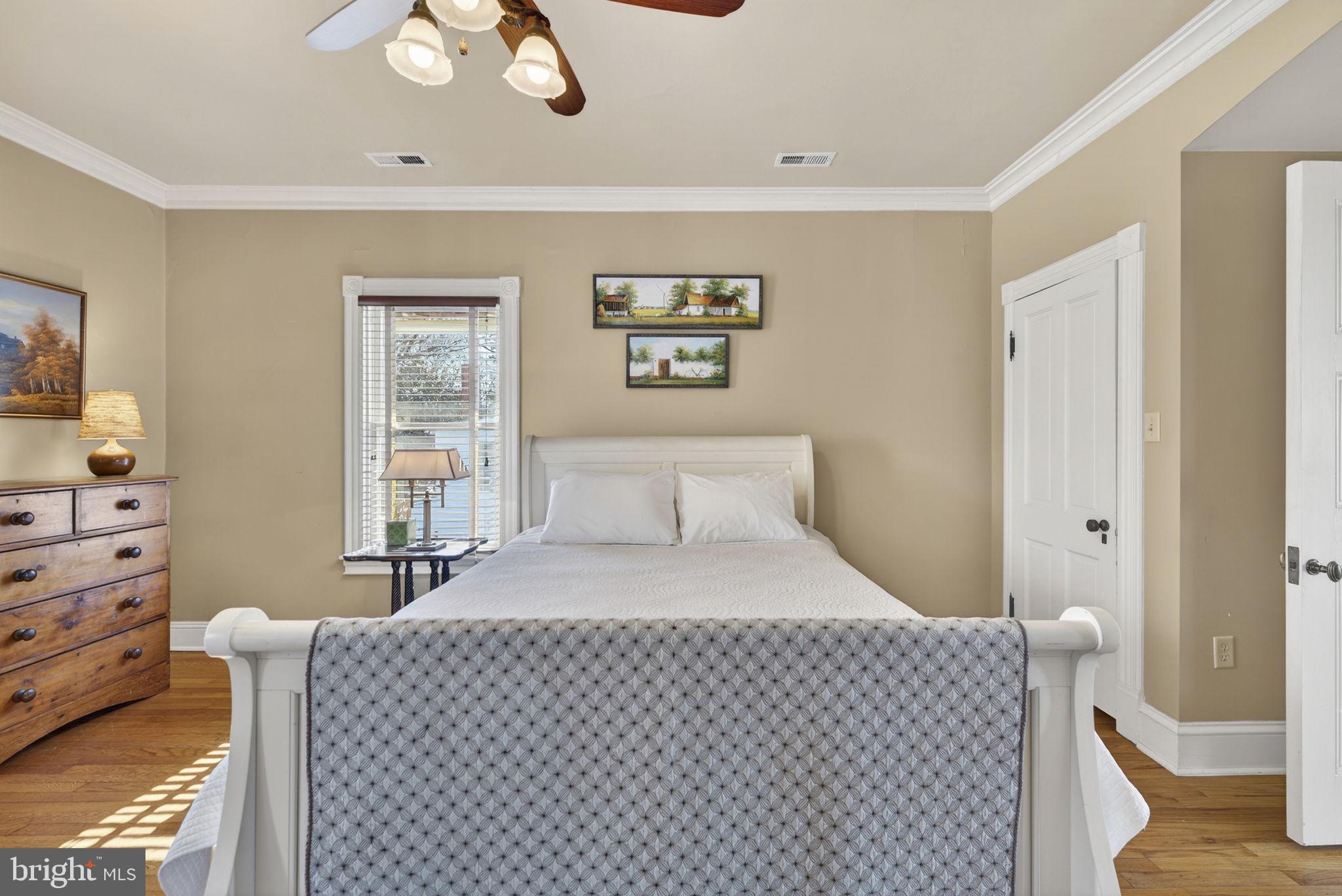 HISTORIC CHARLES TOWN - Residential