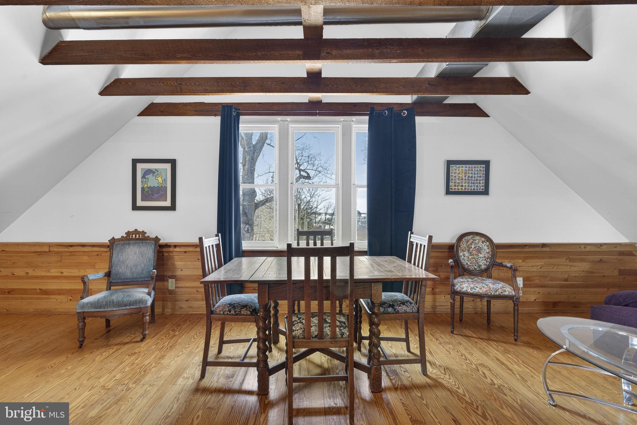 HISTORIC CHARLES TOWN - Residential