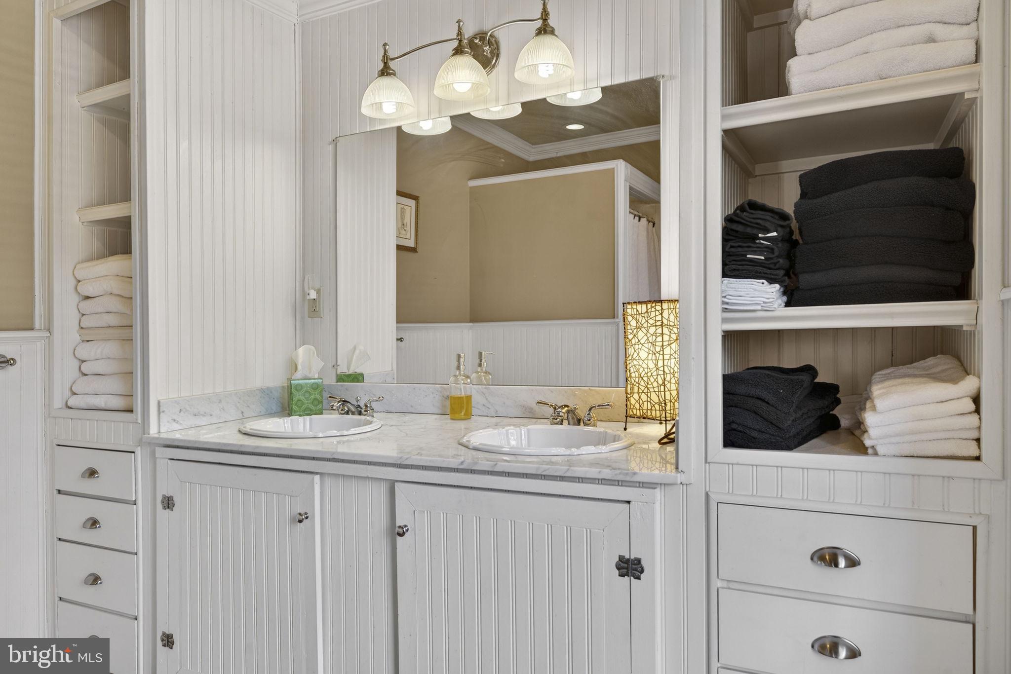 HISTORIC CHARLES TOWN - Residential