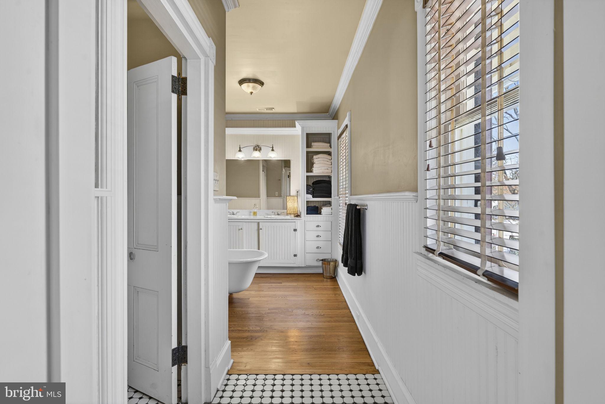 HISTORIC CHARLES TOWN - Residential