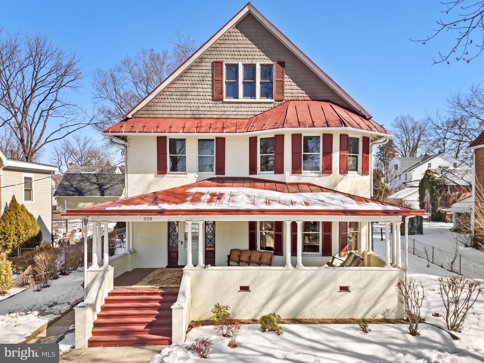 HISTORIC CHARLES TOWN - Residential