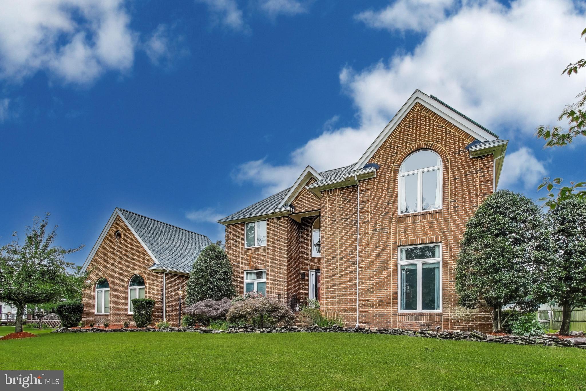 8305 GULLANE COURT