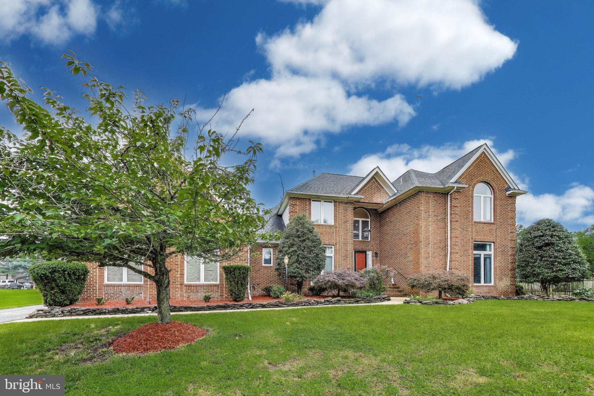 8305 GULLANE COURT
