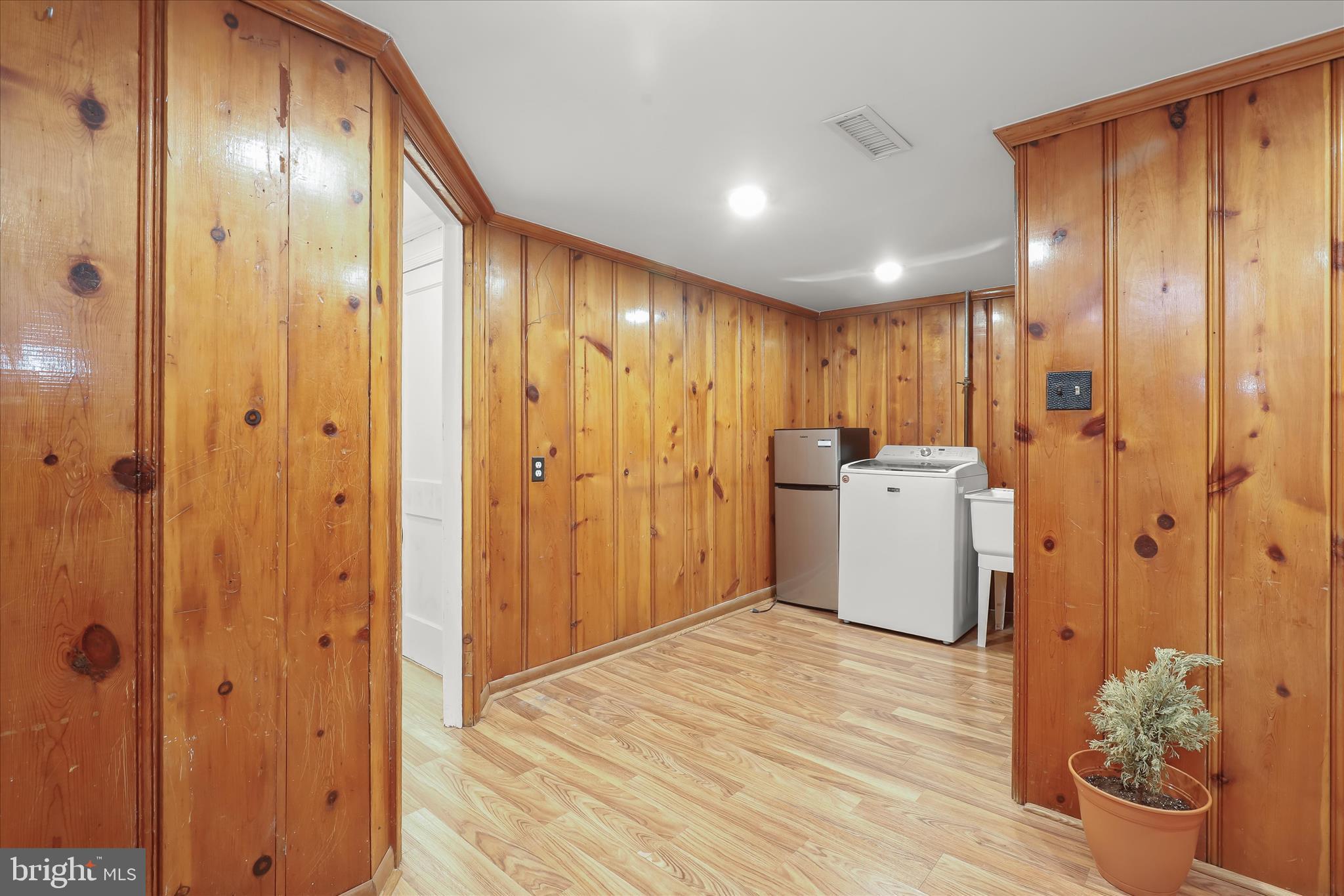 MONTEBELLO - Residential