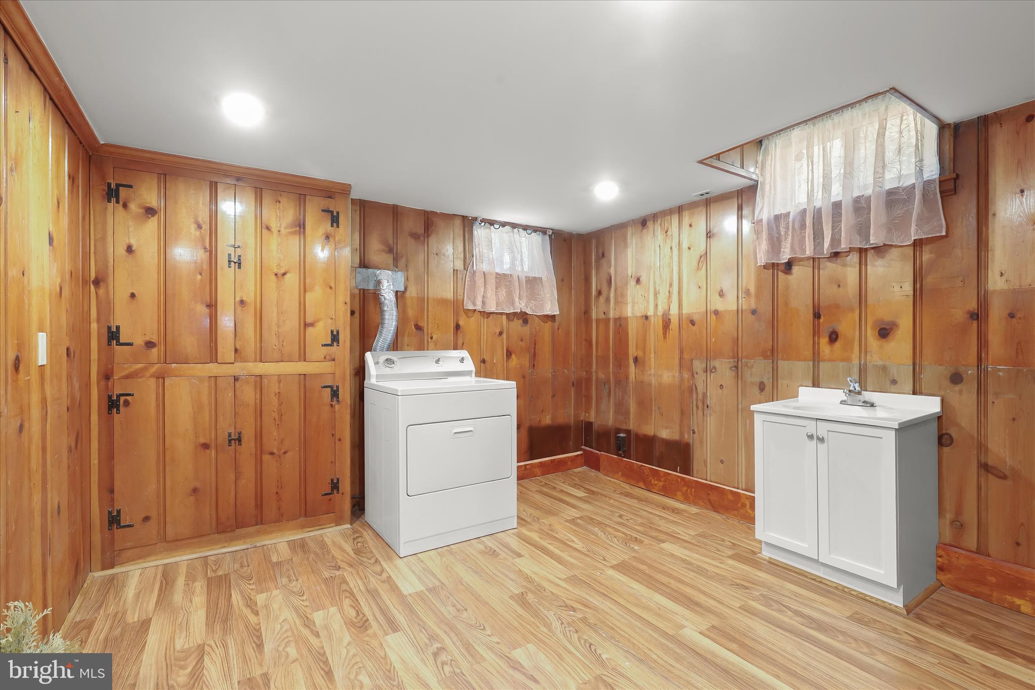 MONTEBELLO - Residential