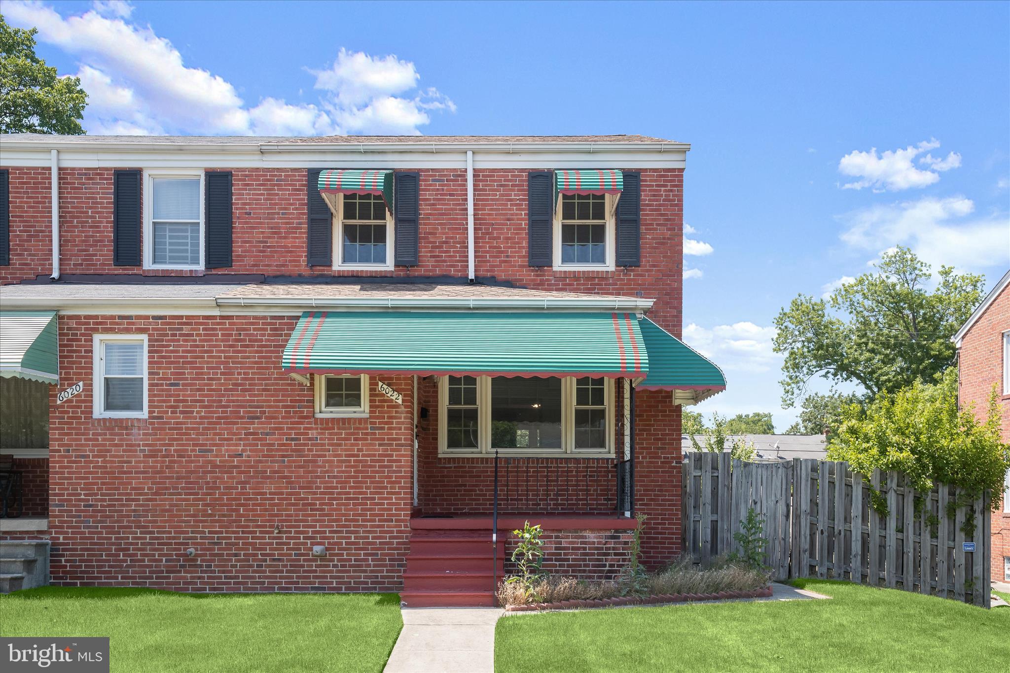MONTEBELLO - Residential