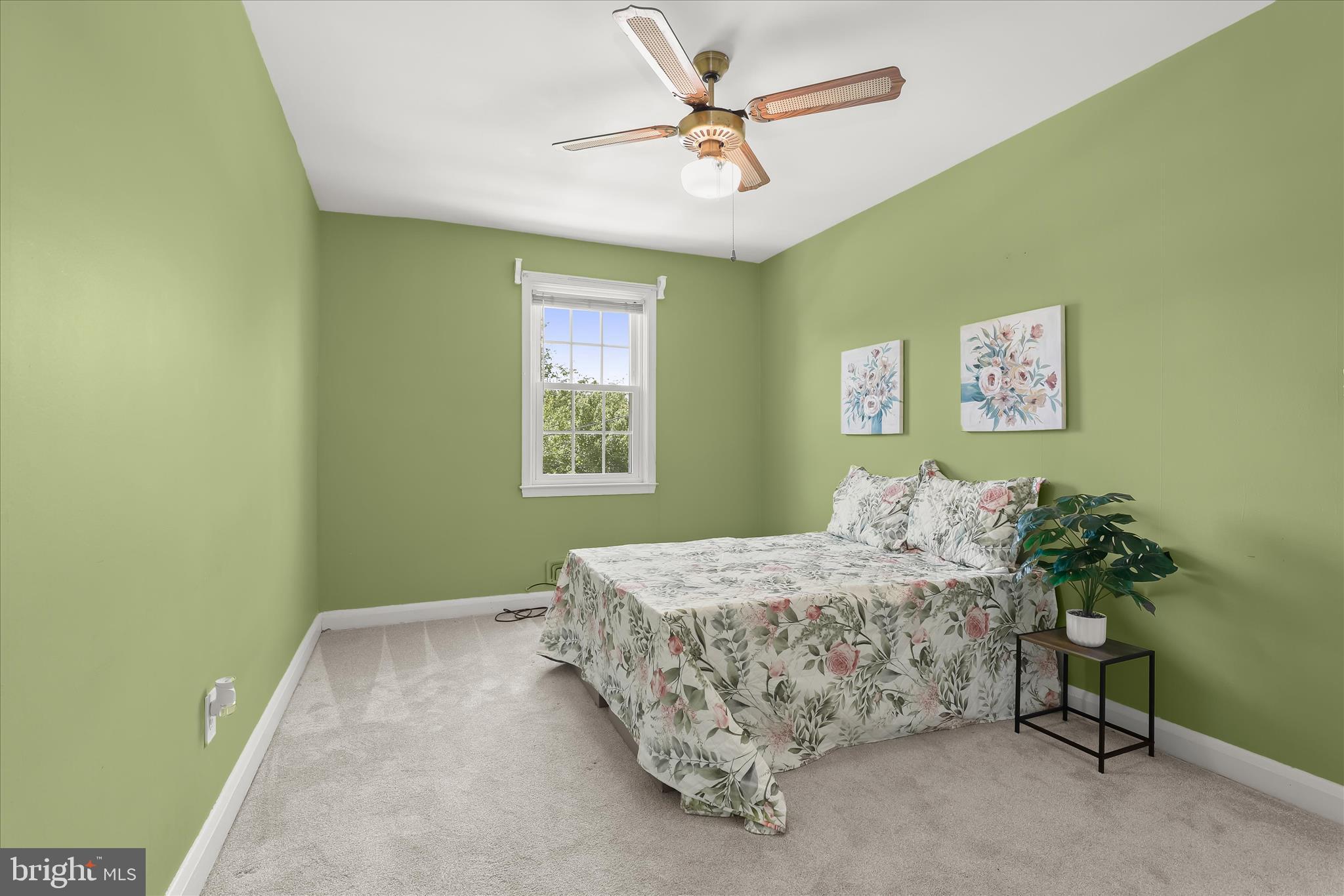 MONTEBELLO - Residential