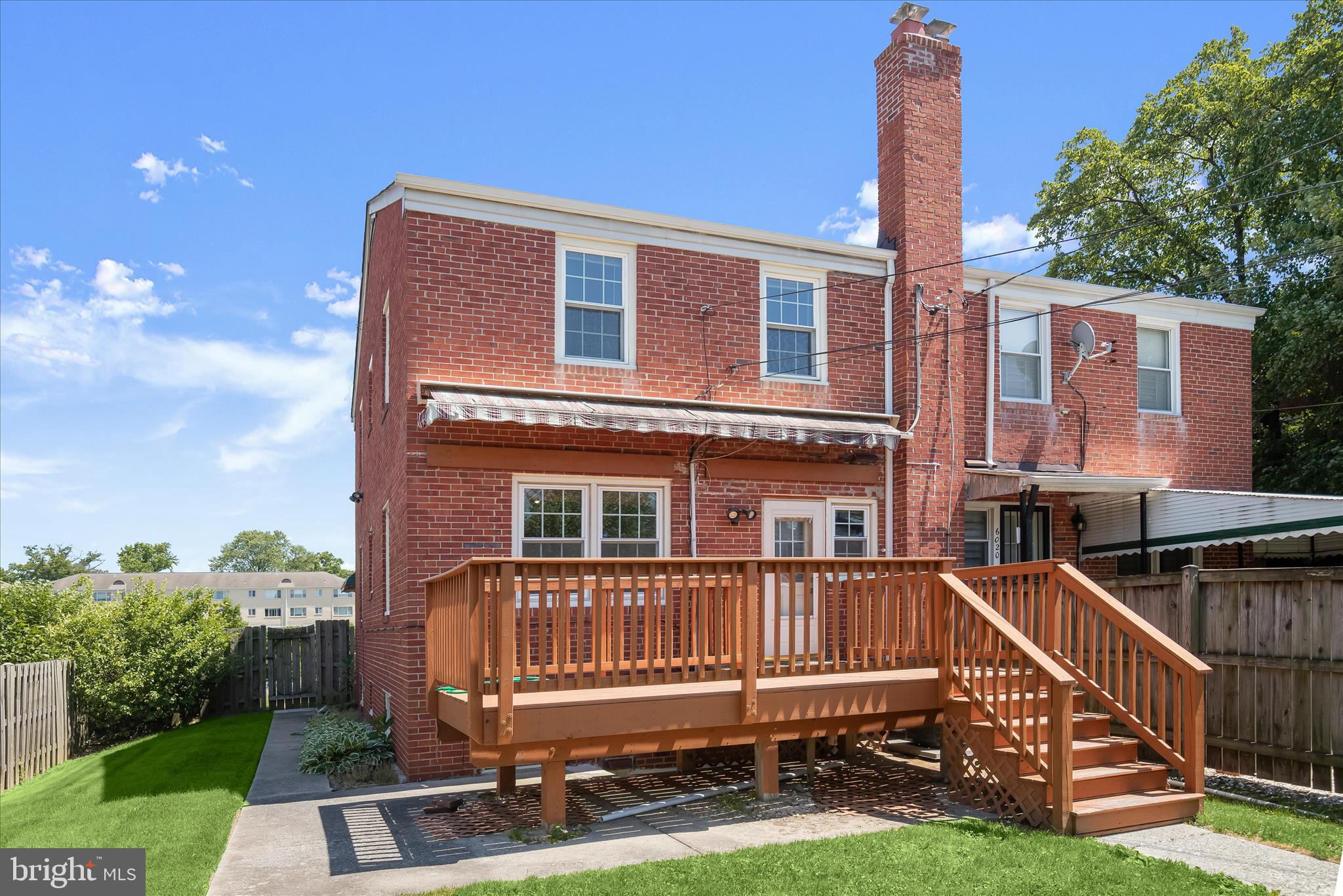 MONTEBELLO - Residential