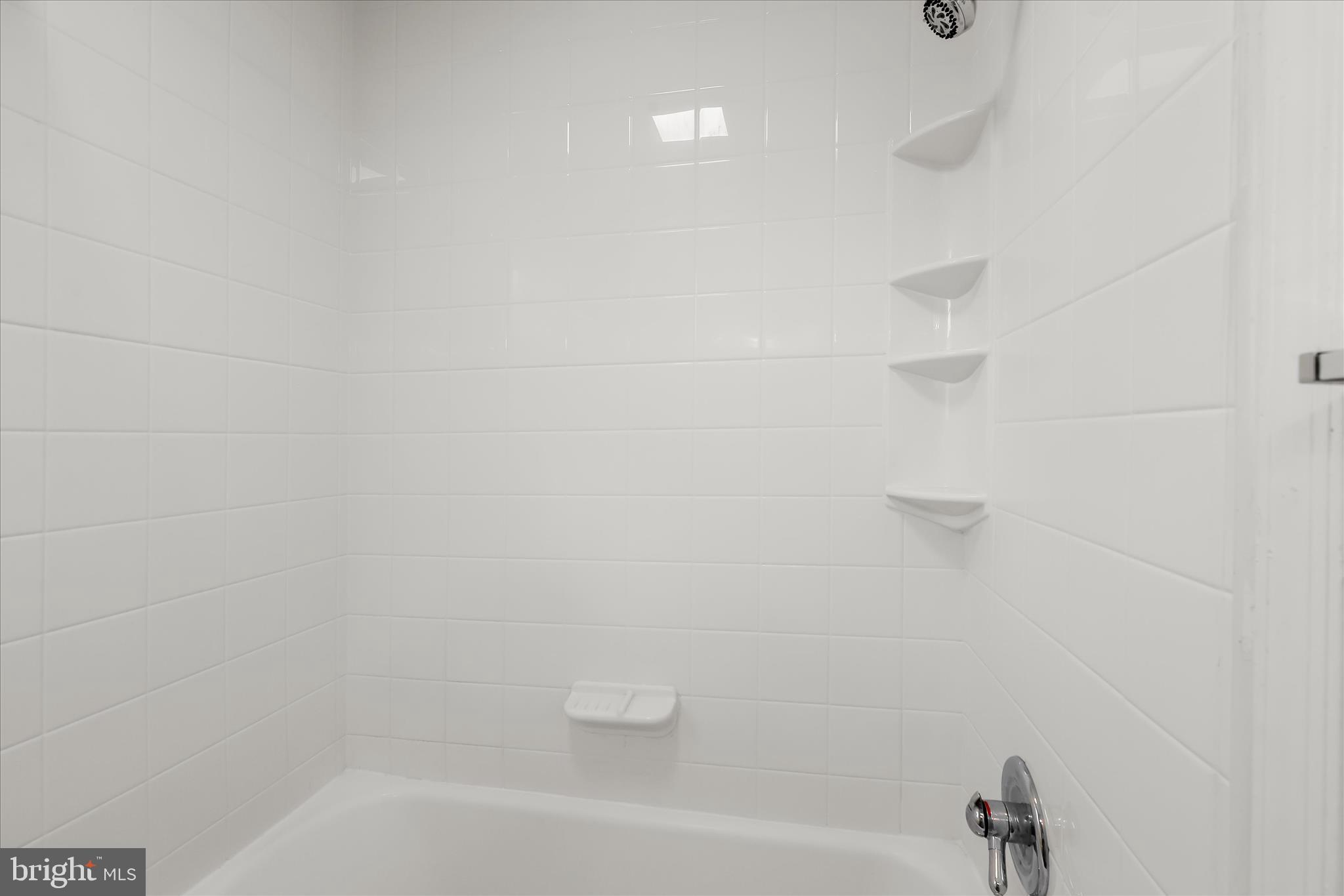 MONTEBELLO - Residential
