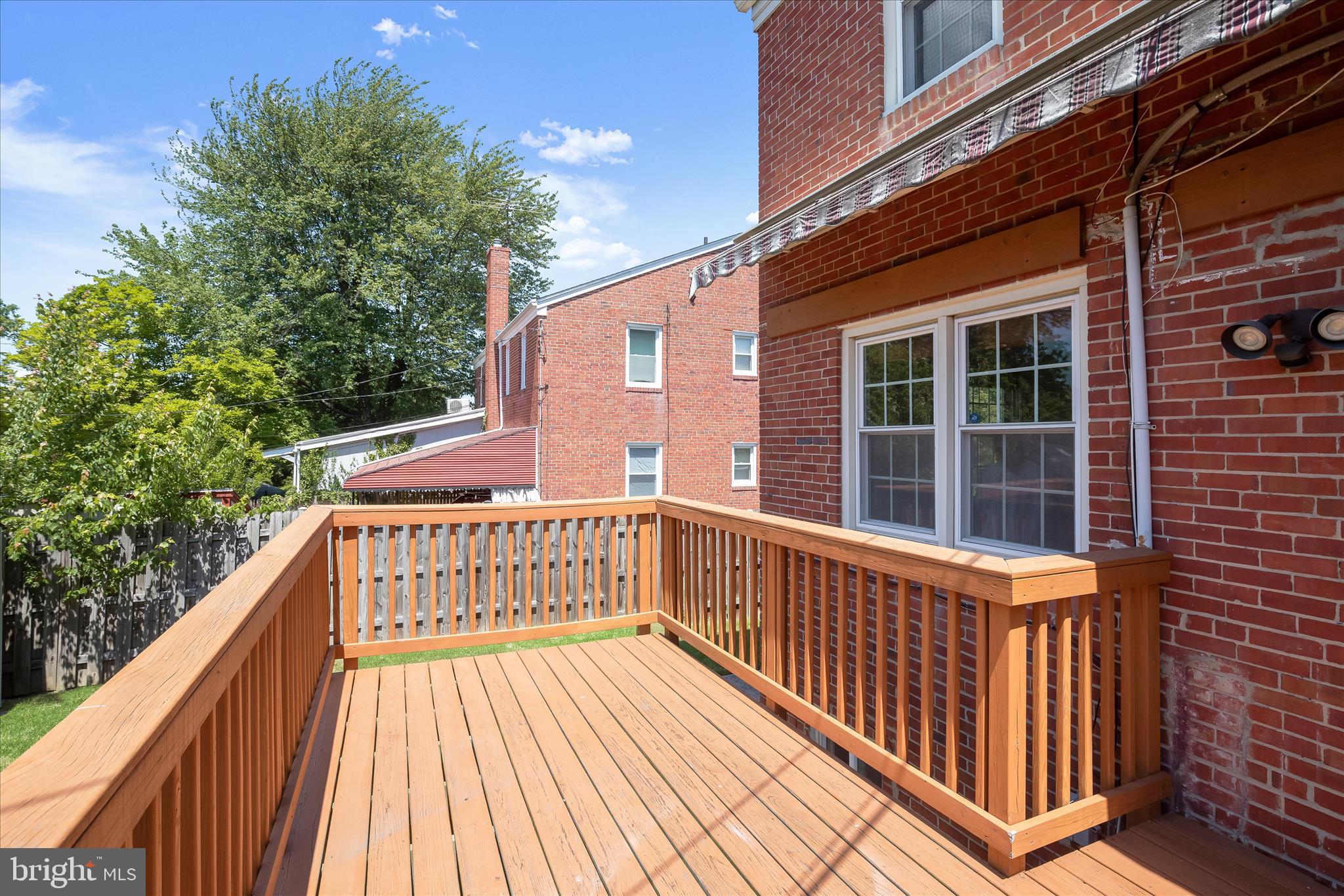 MONTEBELLO - Residential