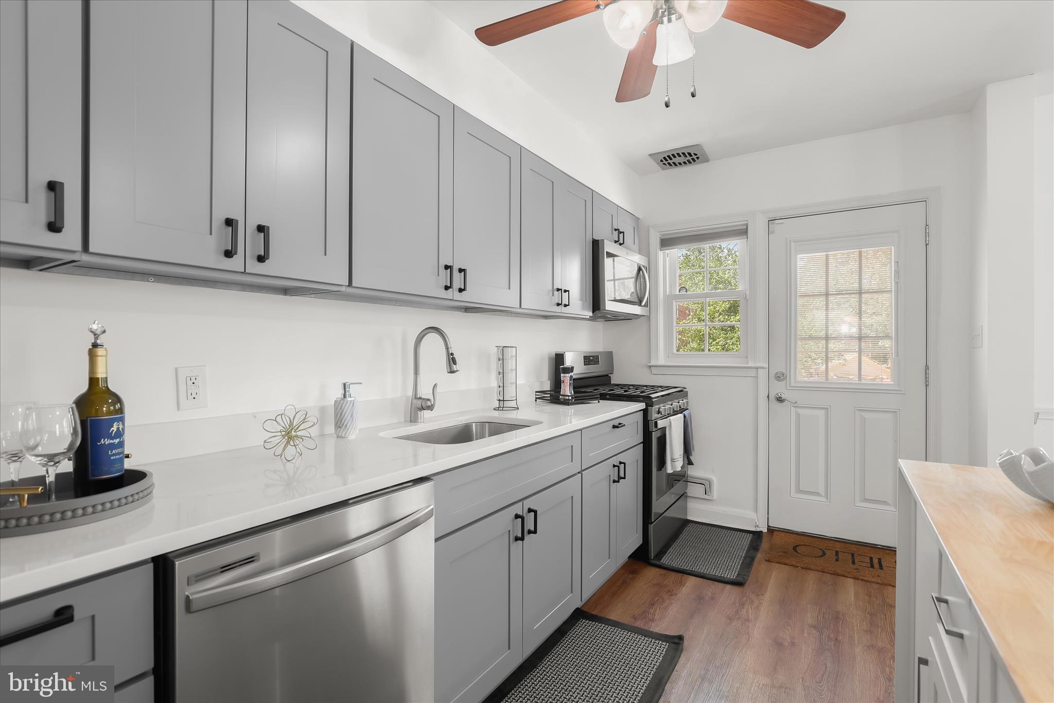 MONTEBELLO - Residential
