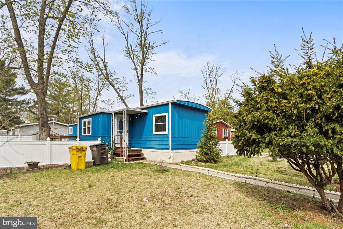 MARYLAND MANOR MOBILE HOME PARK - Residential