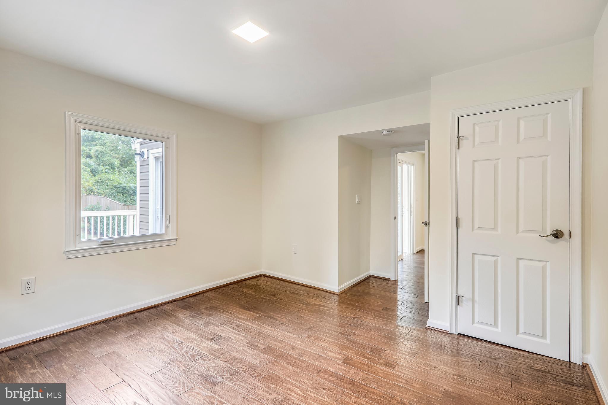 SILVER SPRING - Residential Lease