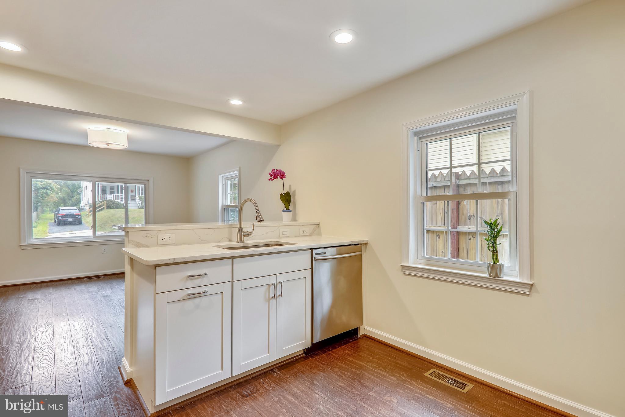 SILVER SPRING - Residential Lease