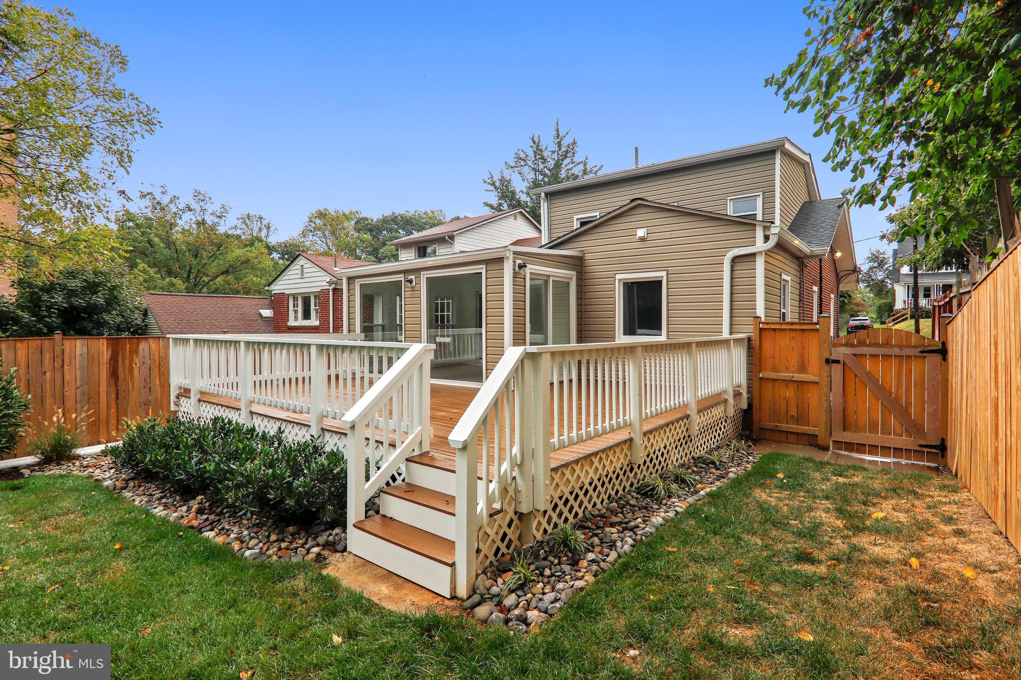 SILVER SPRING - Residential Lease