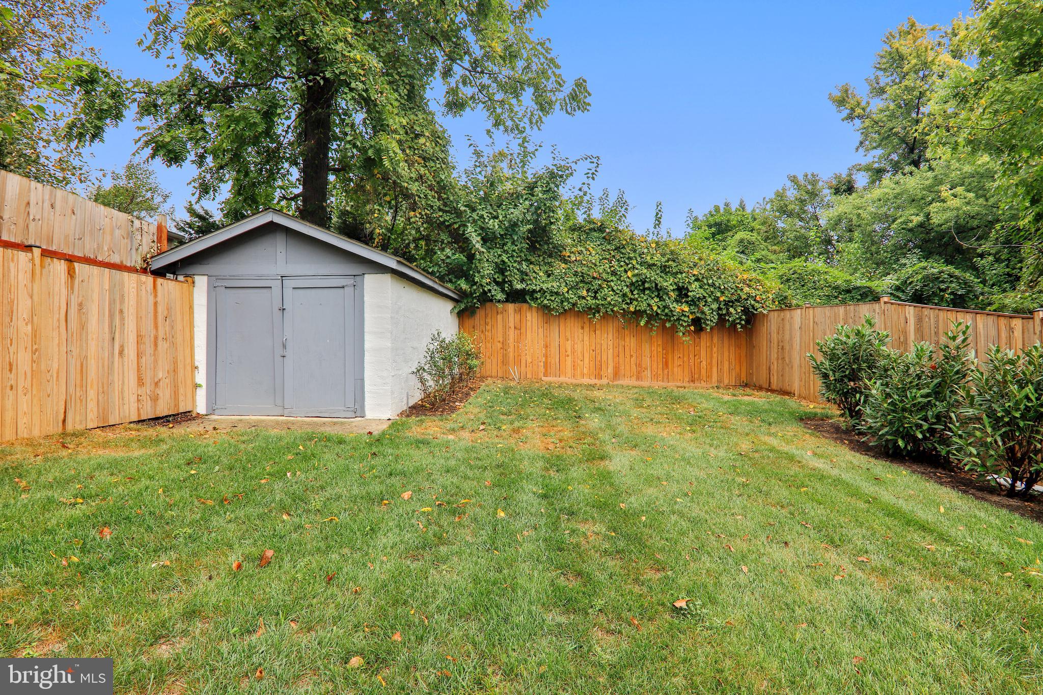 SILVER SPRING - Residential Lease