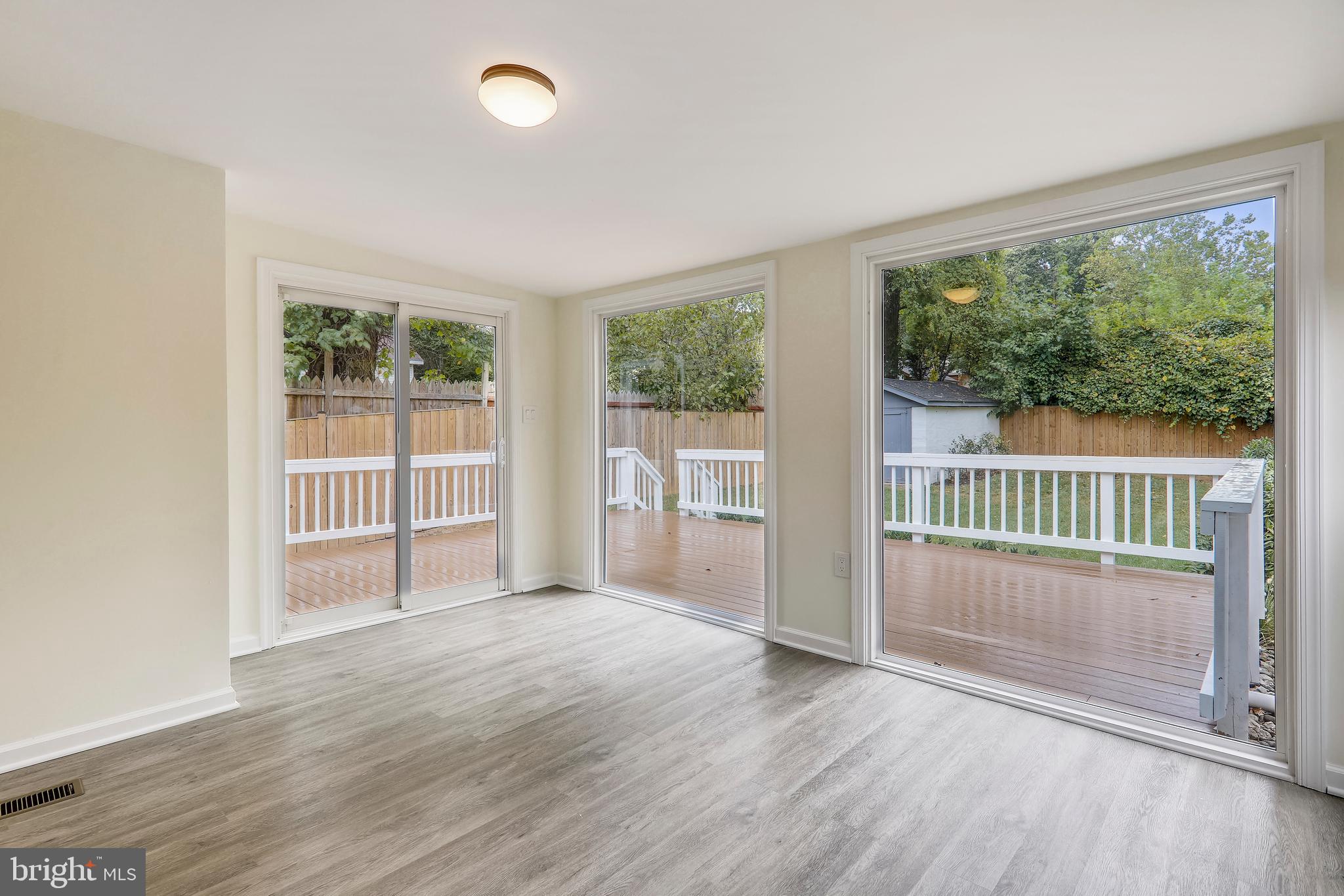 SILVER SPRING - Residential Lease