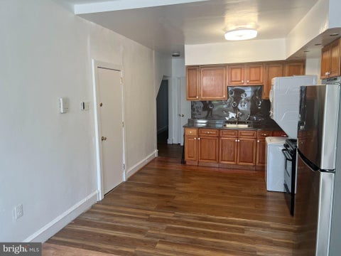 Townhouse For Rent - 510 S 48th Street #2<br/> Philadelphia County, PHILADELPHIA, PA 19143