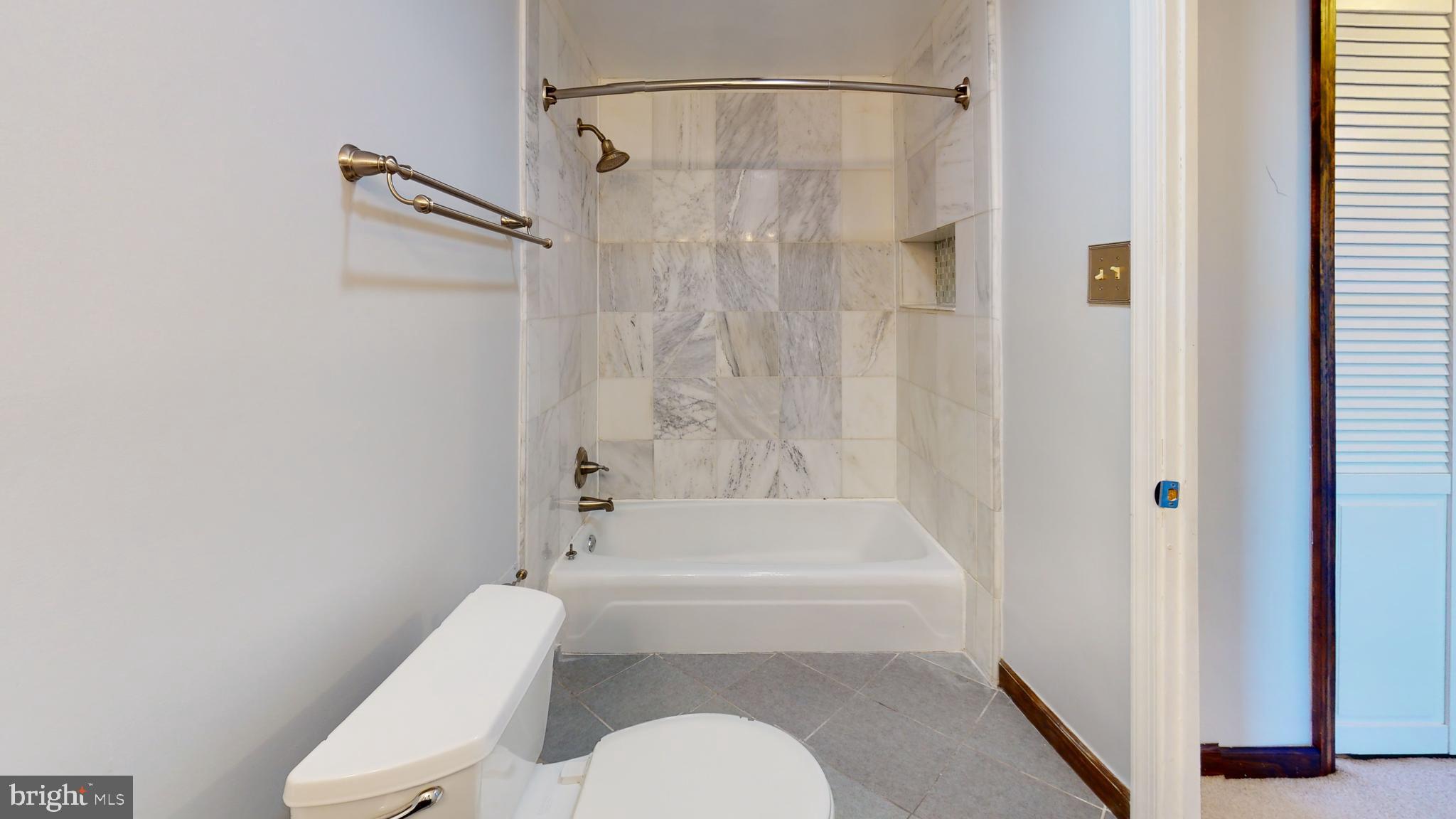 FORTY SIX HUNDRED - Residential Lease