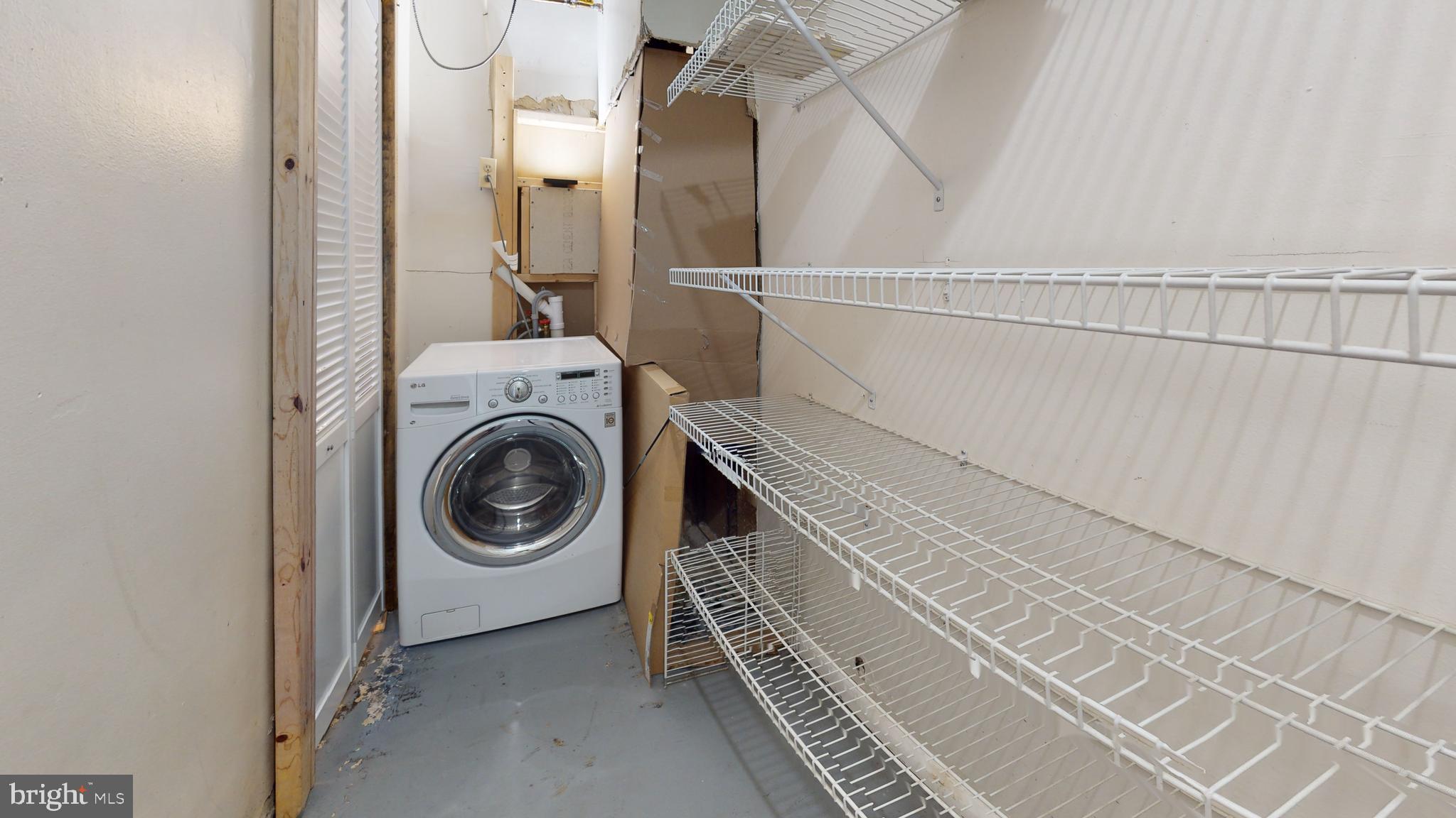 FORTY SIX HUNDRED - Residential Lease