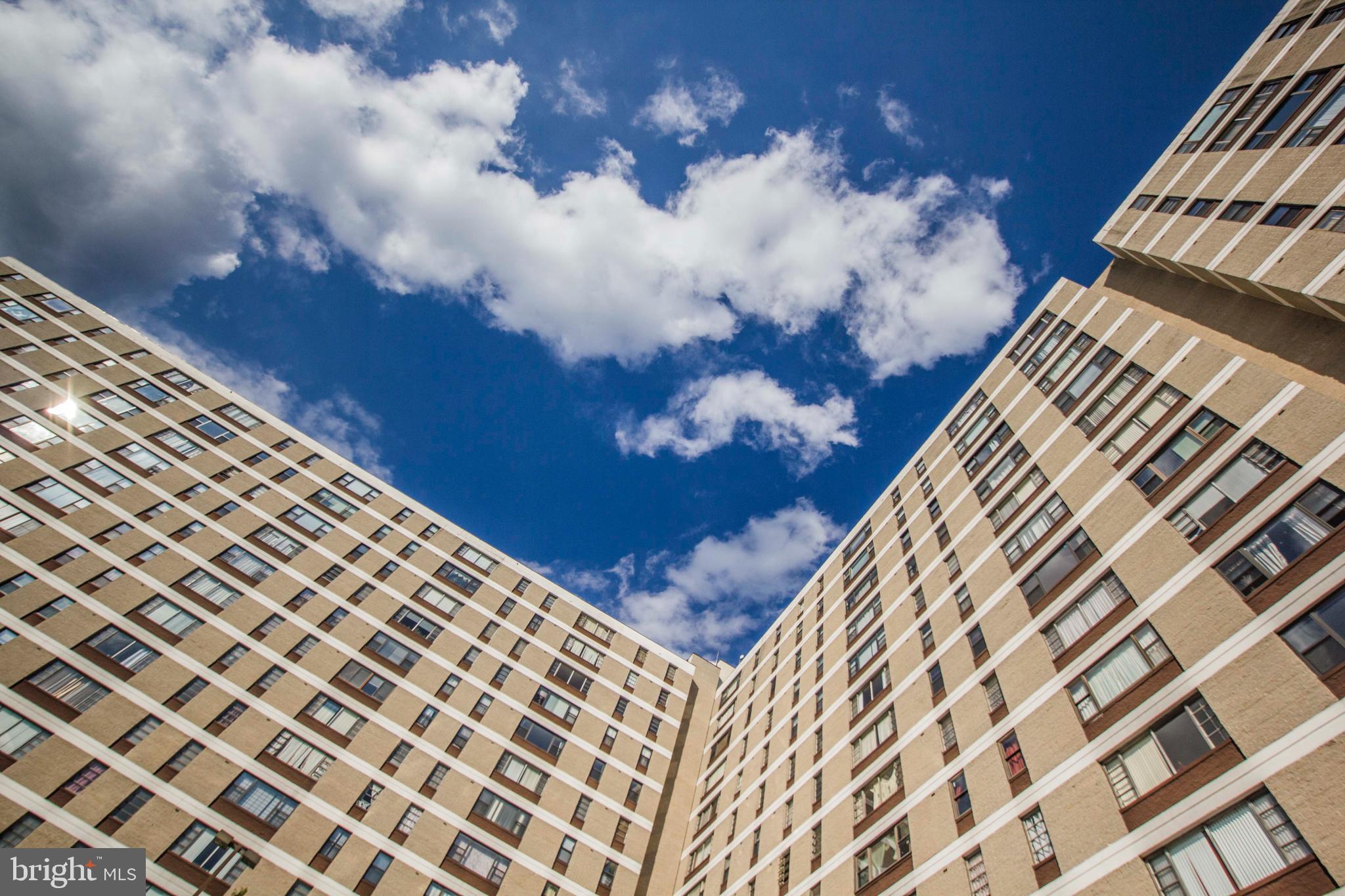 FORTY SIX HUNDRED - Residential Lease