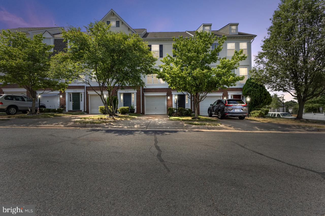 BLOOMS MILL - Residential Lease