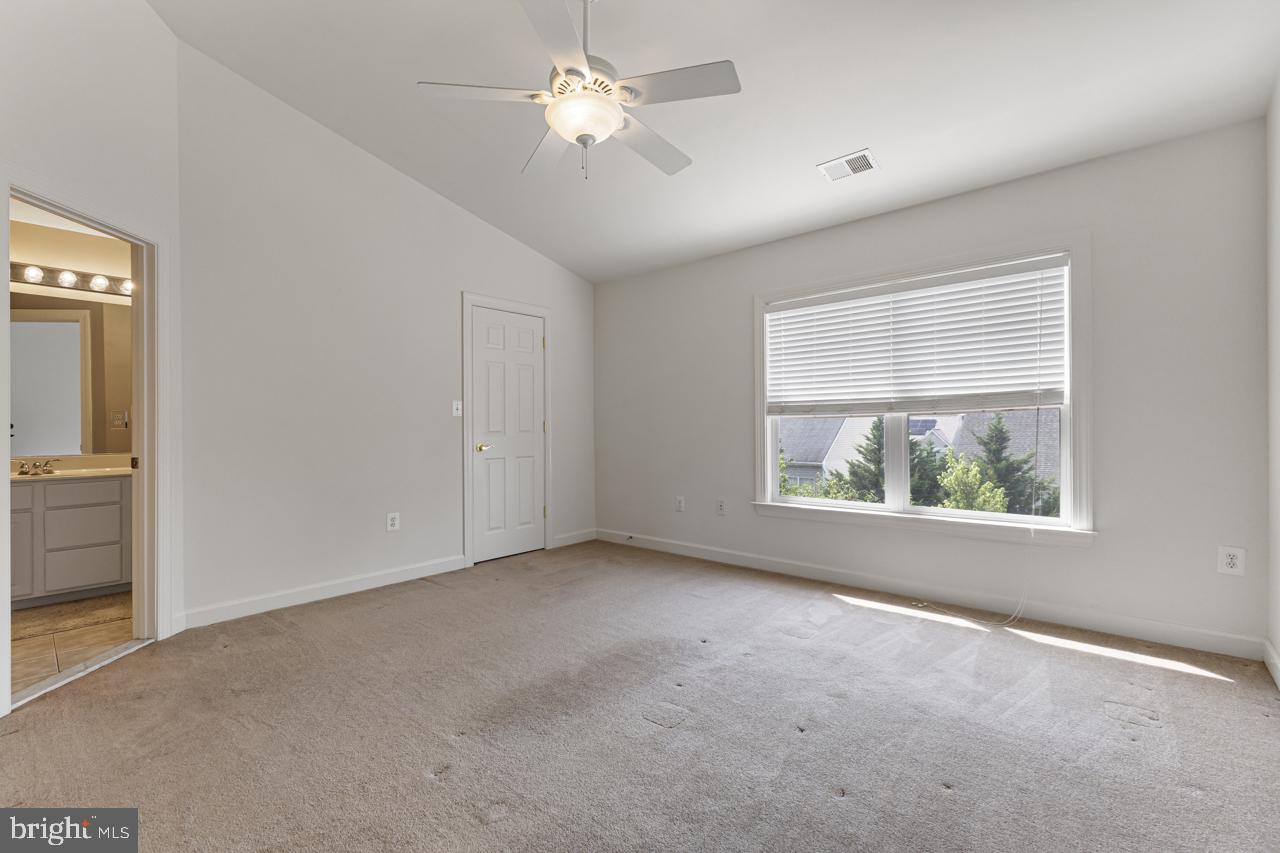 BLOOMS MILL - Residential Lease