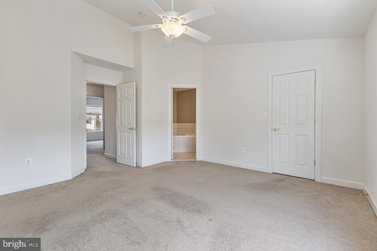 BLOOMS MILL - Residential Lease