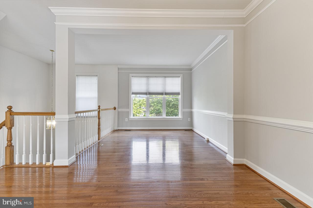 BLOOMS MILL - Residential Lease