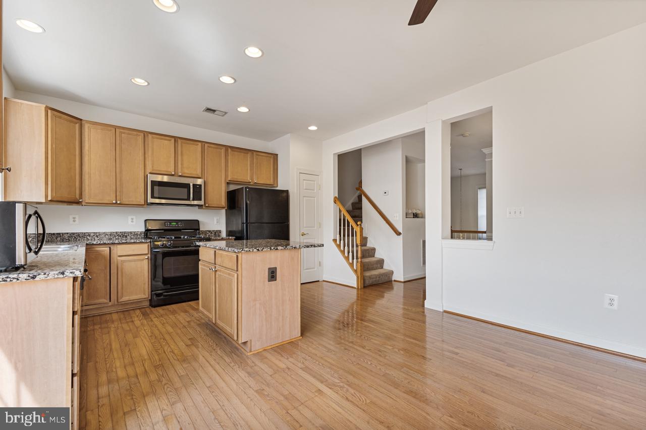 BLOOMS MILL - Residential Lease