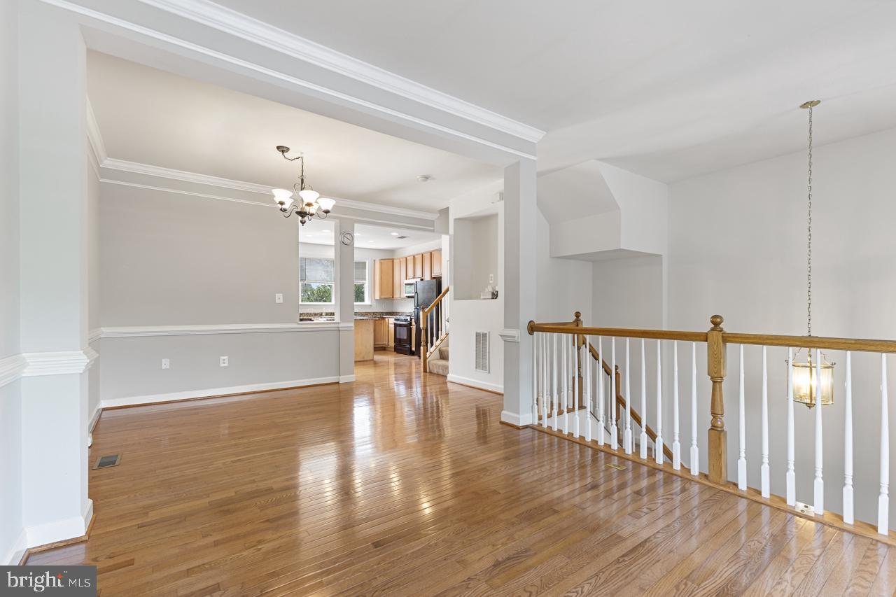 BLOOMS MILL - Residential Lease